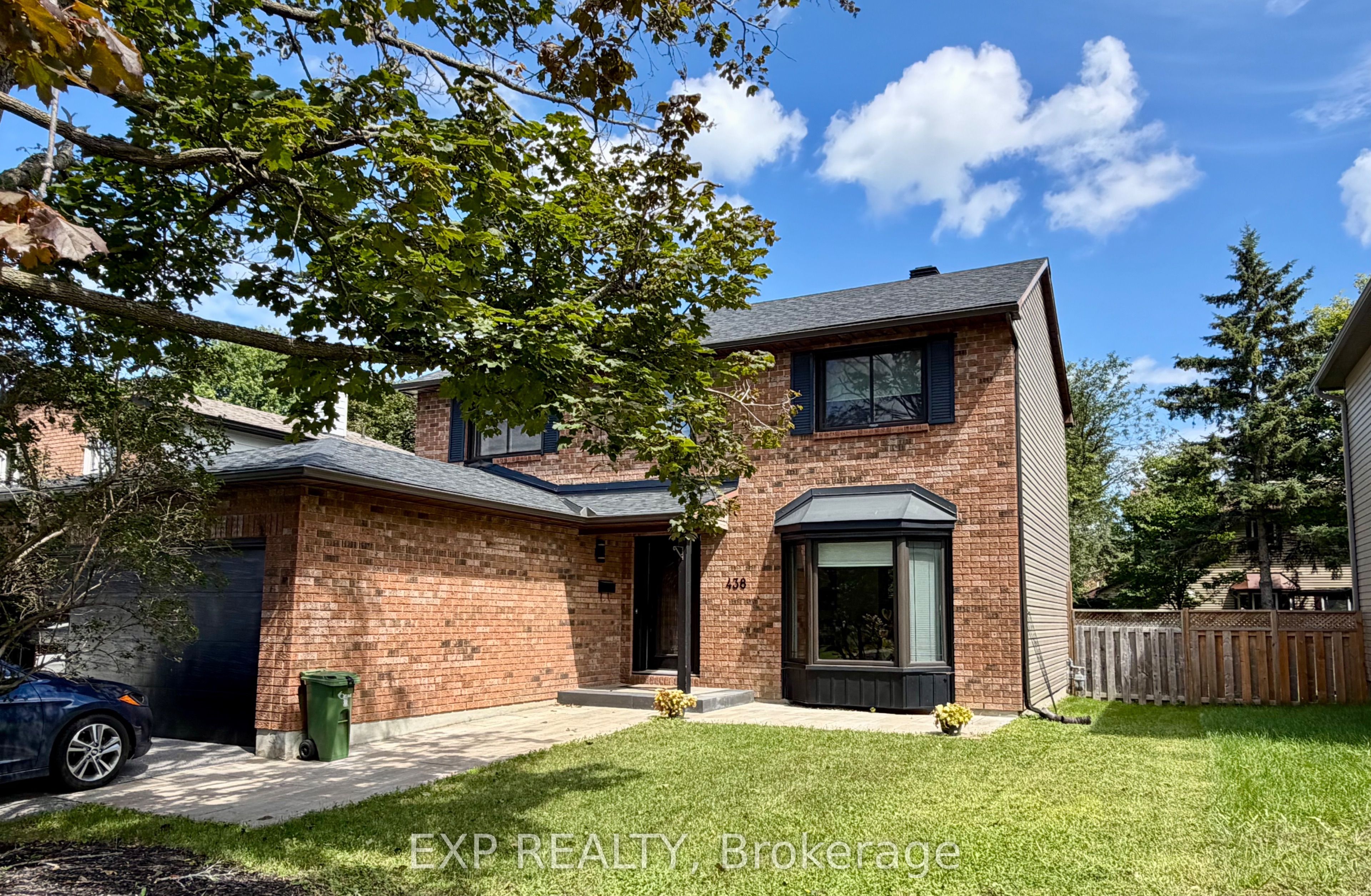 438 PICKFORD Drive, Kanata, ON K2L 3R4 photo 2