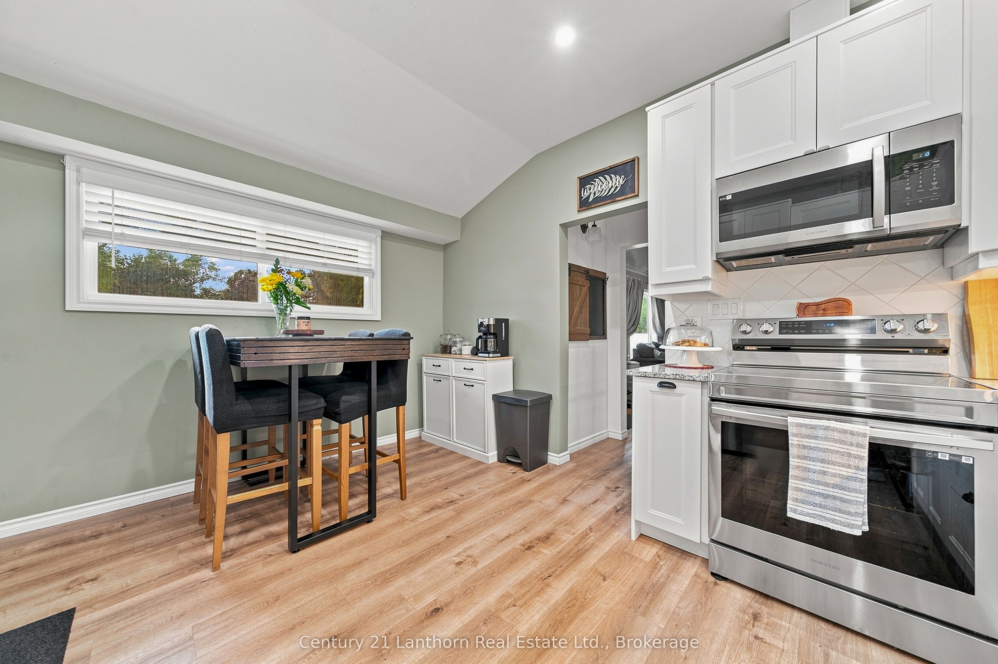 169 Farley Avenue, Belleville, ON K8N 4L3 photo 4