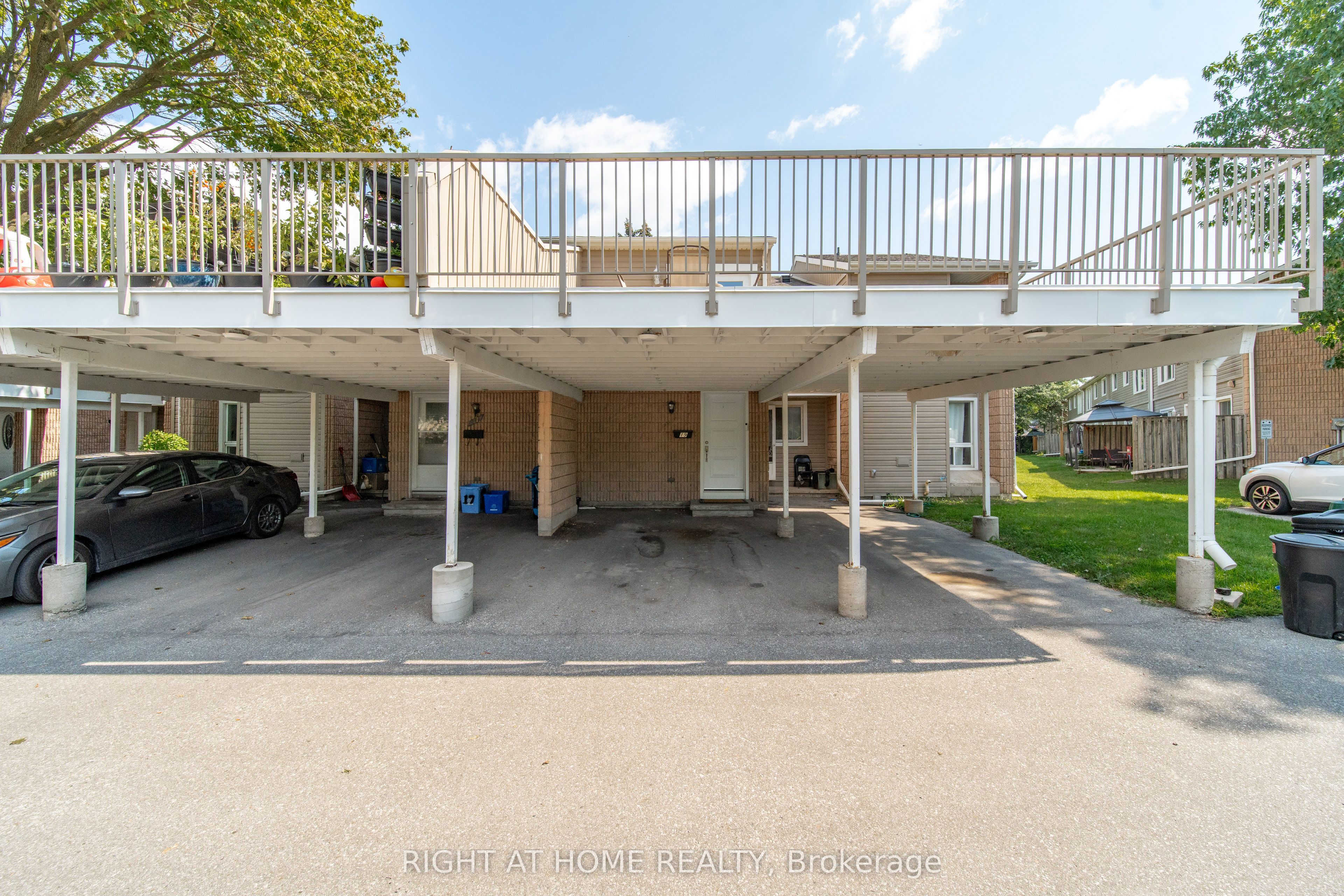 65 Glamis Road 19, Cambridge, ON N1R 6W4