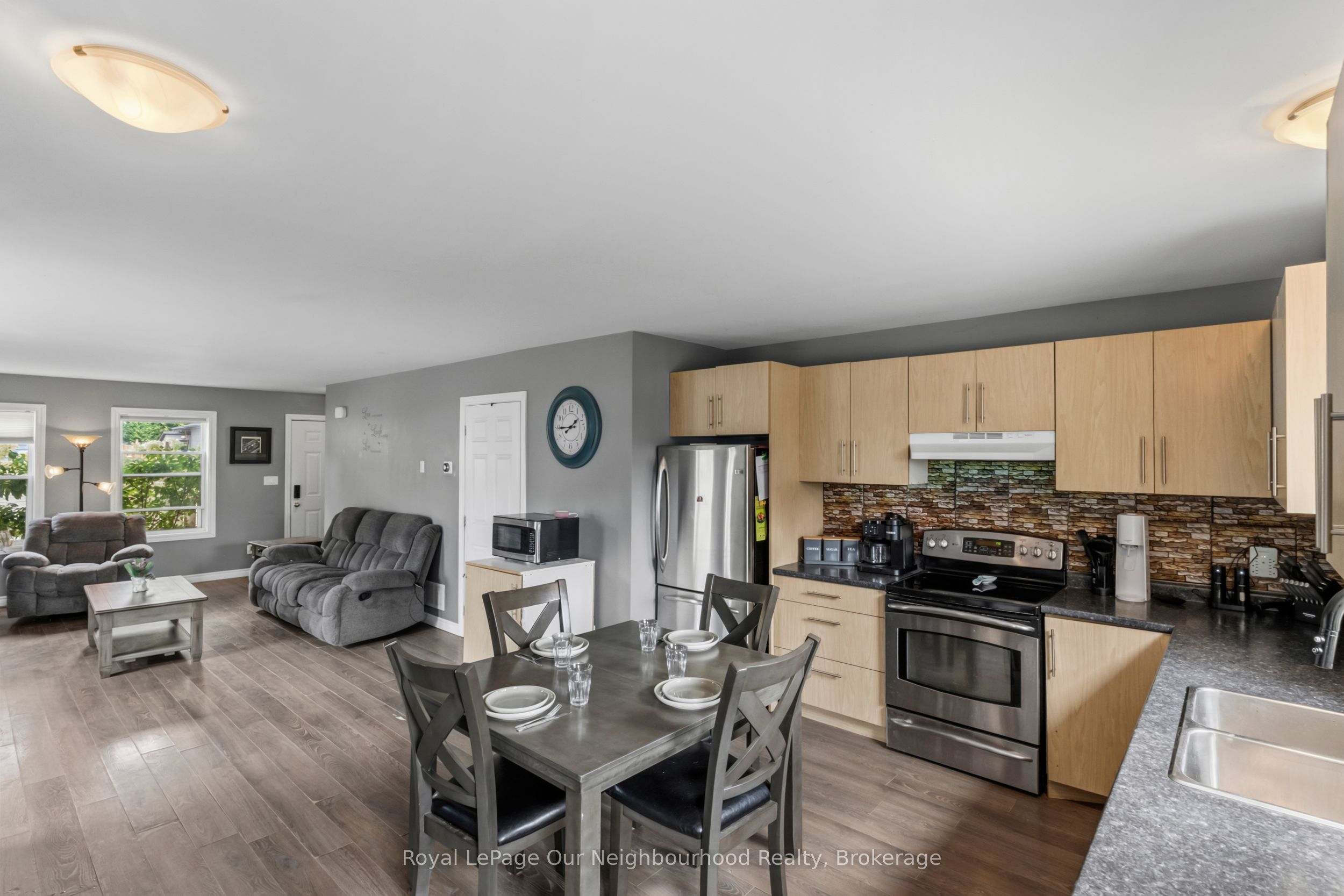 28 Hope Street N, Port Hope, ON L1A 2N5 photo 4