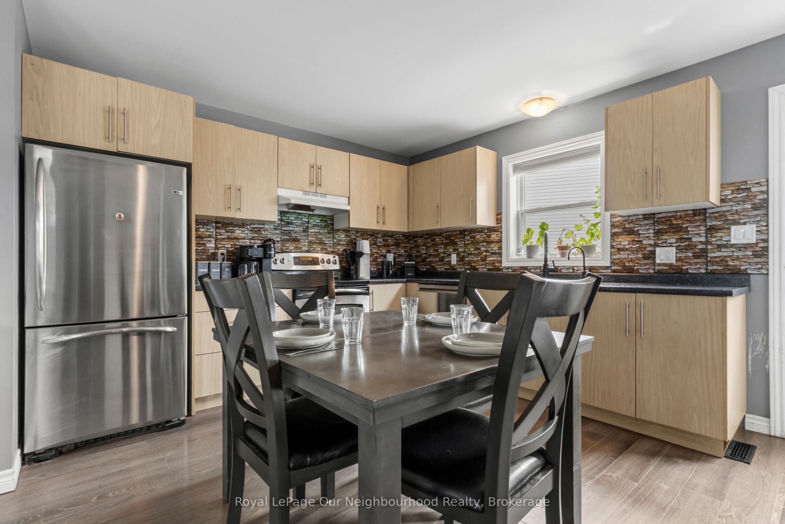 28 Hope Street N, Port Hope, ON L1A 2N5 photo 5