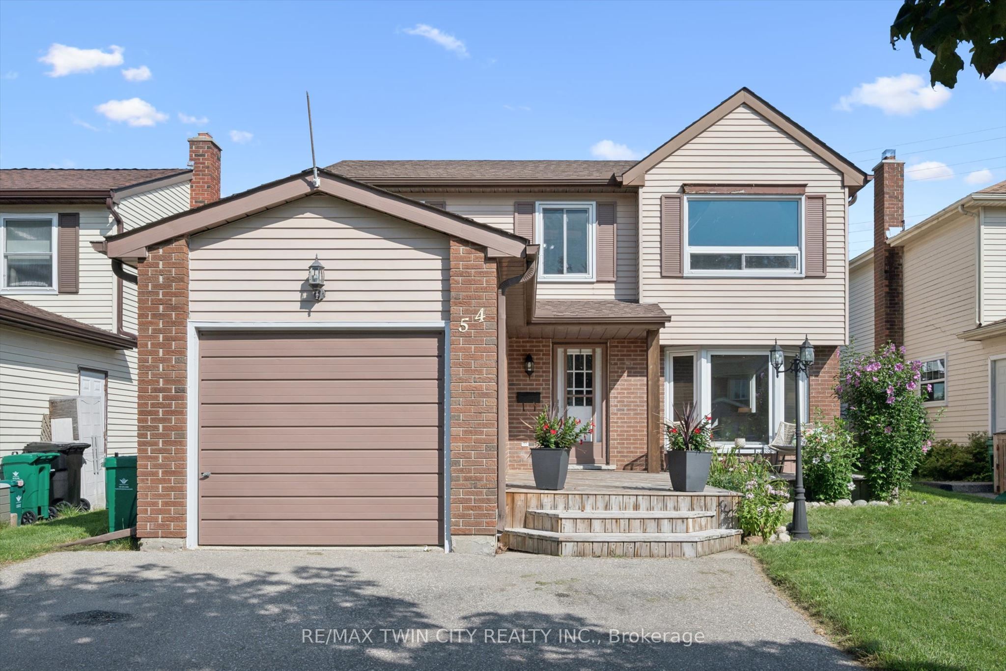 54 Royal Orchard Place, Kitchener, ON N2N 1Z6