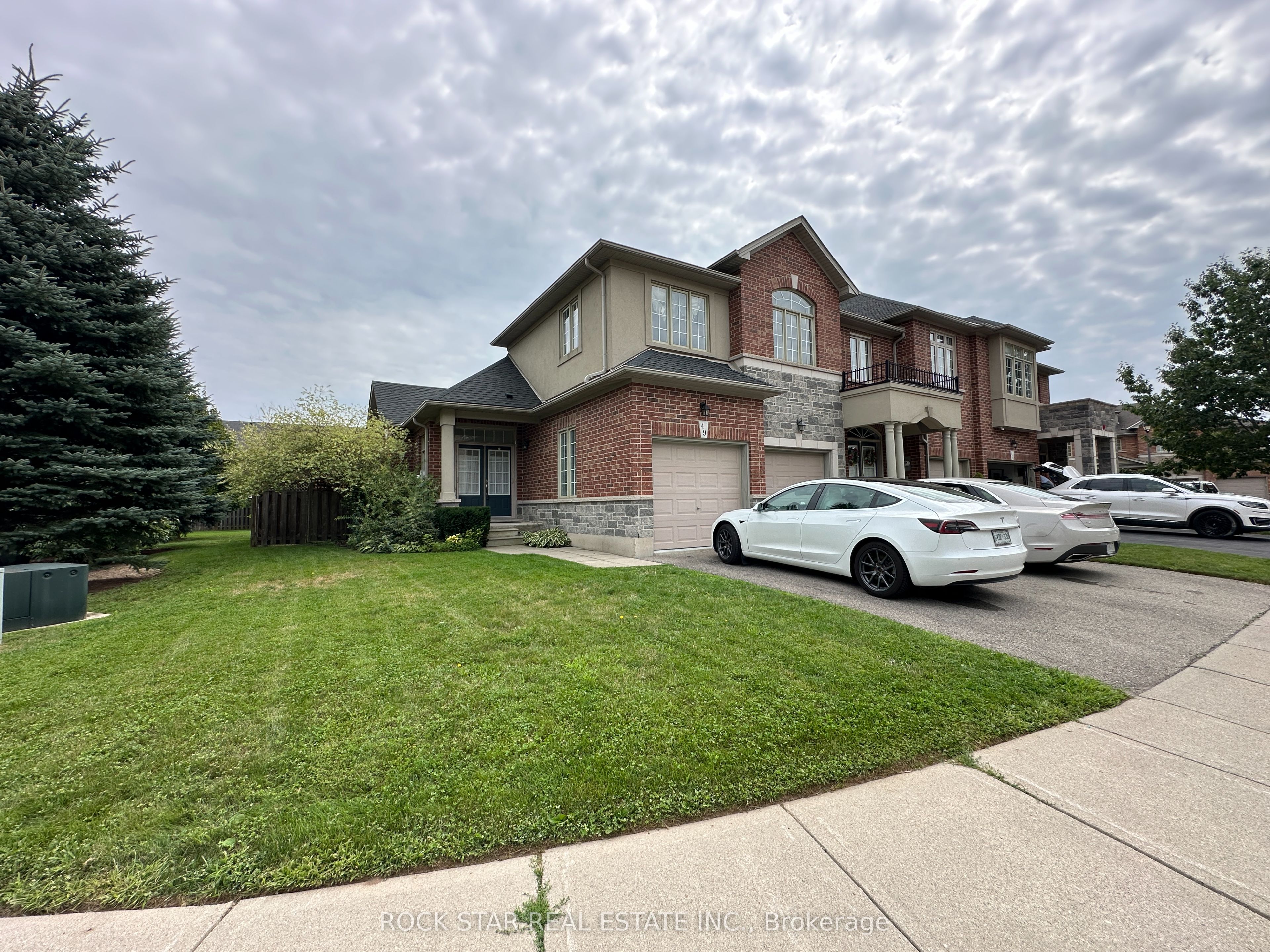99 Panabaker Drive 49, Hamilton, ON L9G 5E3 photo 2
