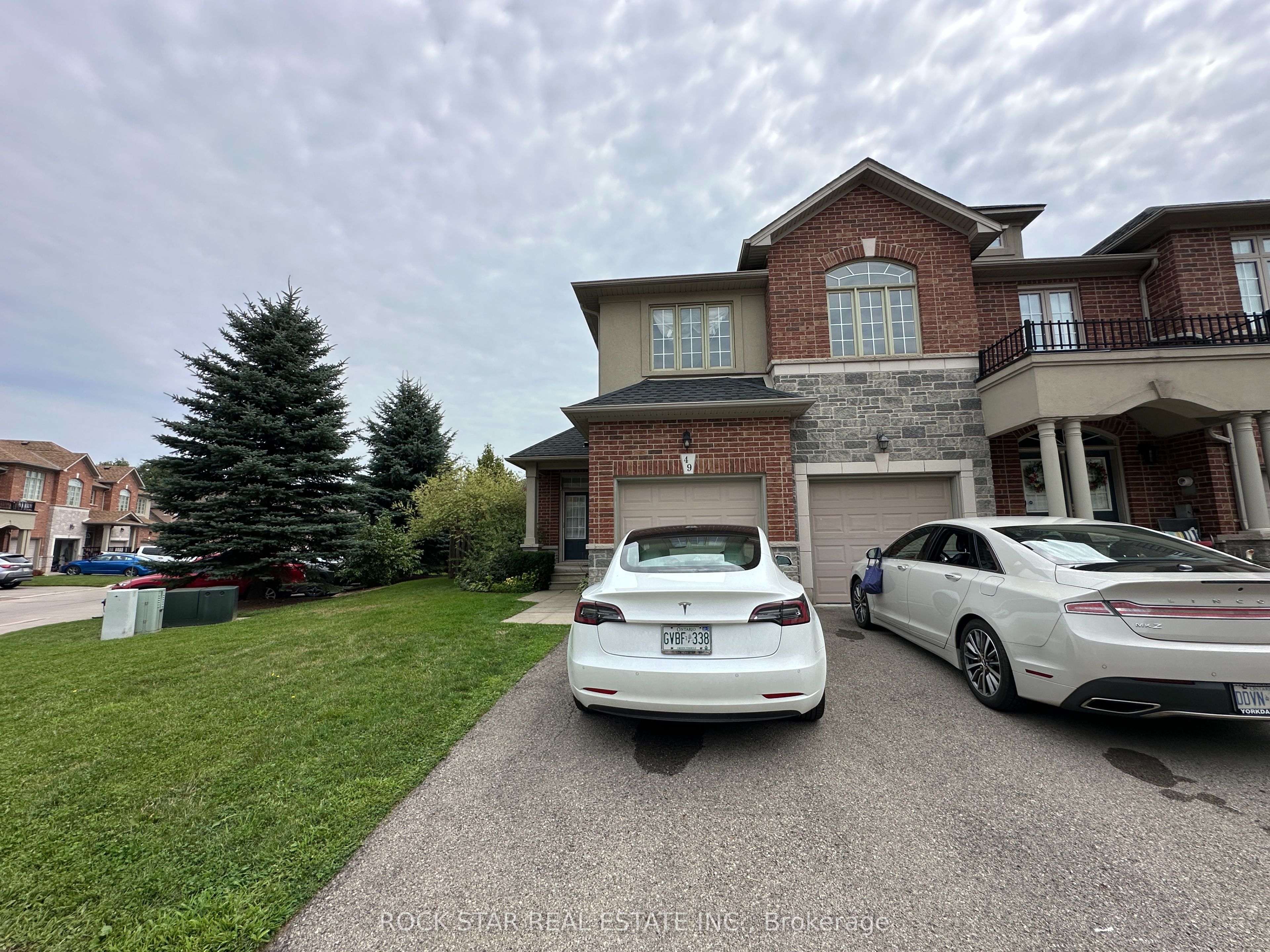 99 Panabaker Drive 49, Hamilton, ON L9G 5E3 photo 3