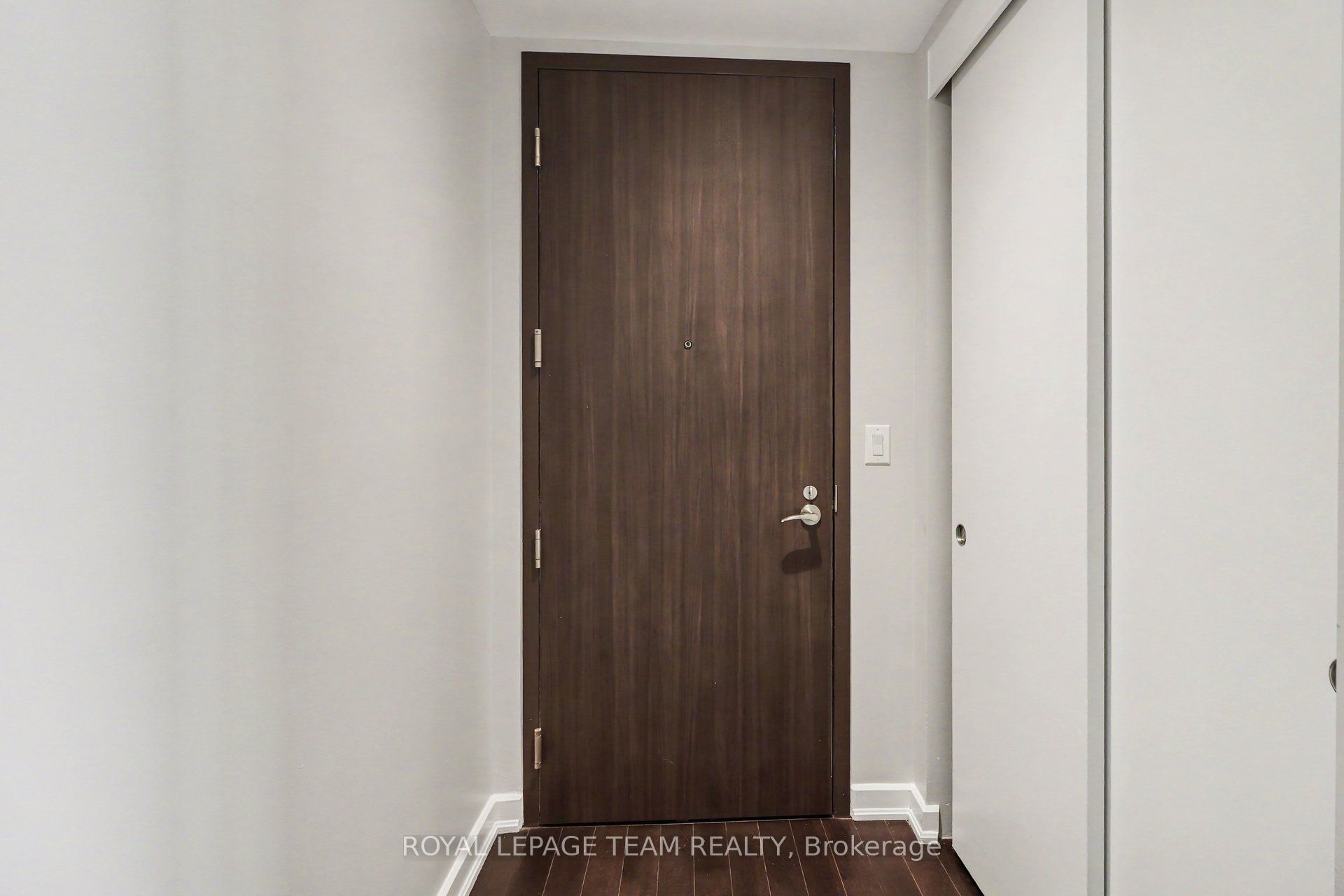 300 Lisgar Street E 310, Ottawa Centre, ON K2P 0E2 photo 3