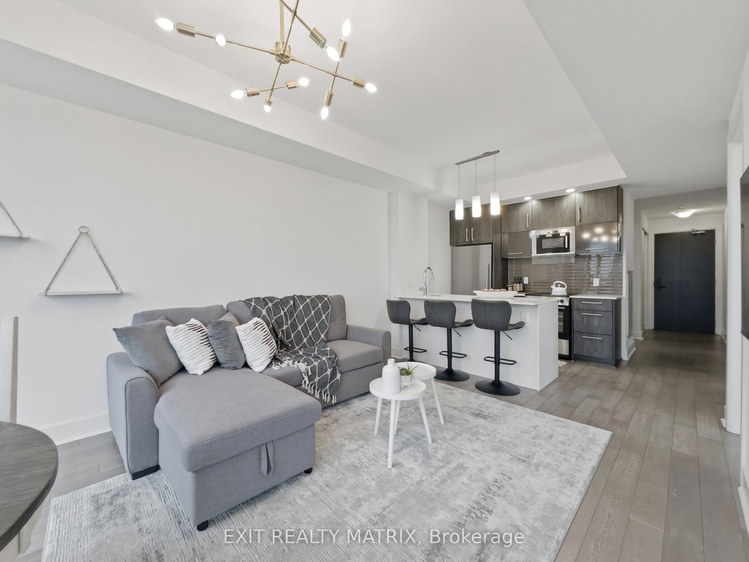 255 Bay Street 513, Ottawa Centre, ON K1R 0C5