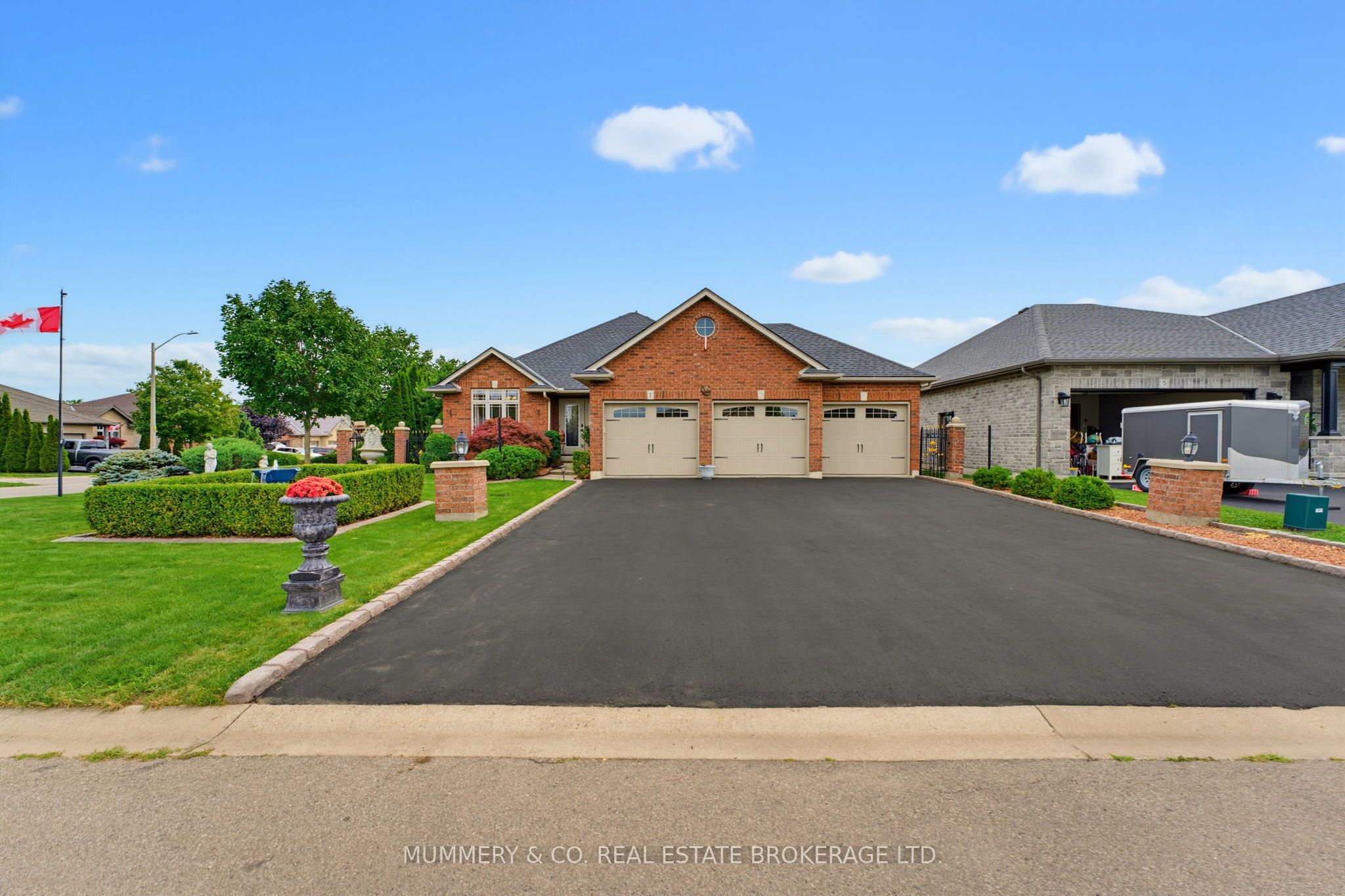 1 Galinee Trail, Norfolk, ON N0A 1N9