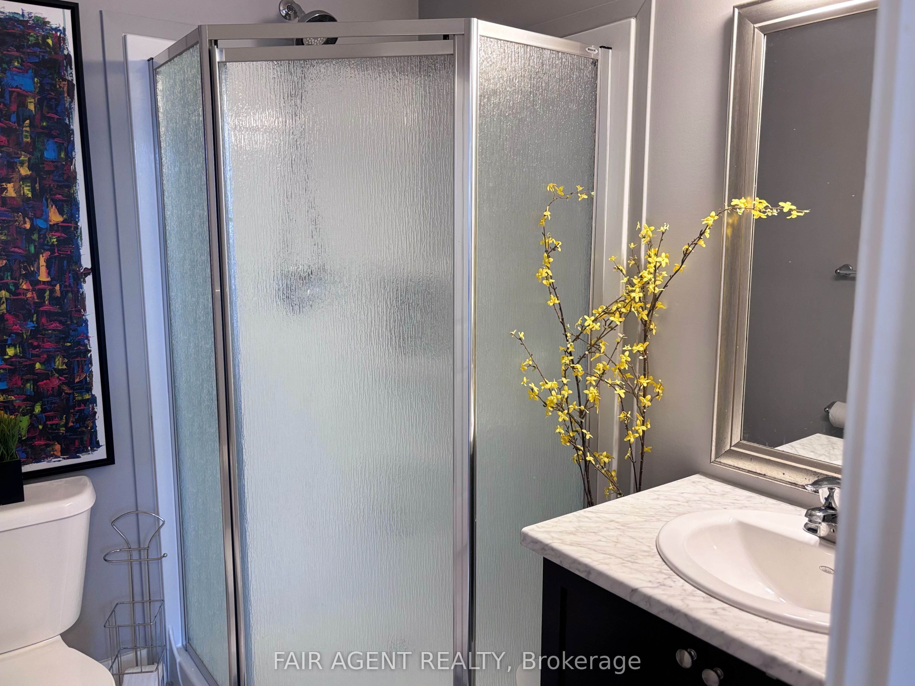 1960 DALMAGARRY Road 228, London North, ON N6G 0T8 photo 4