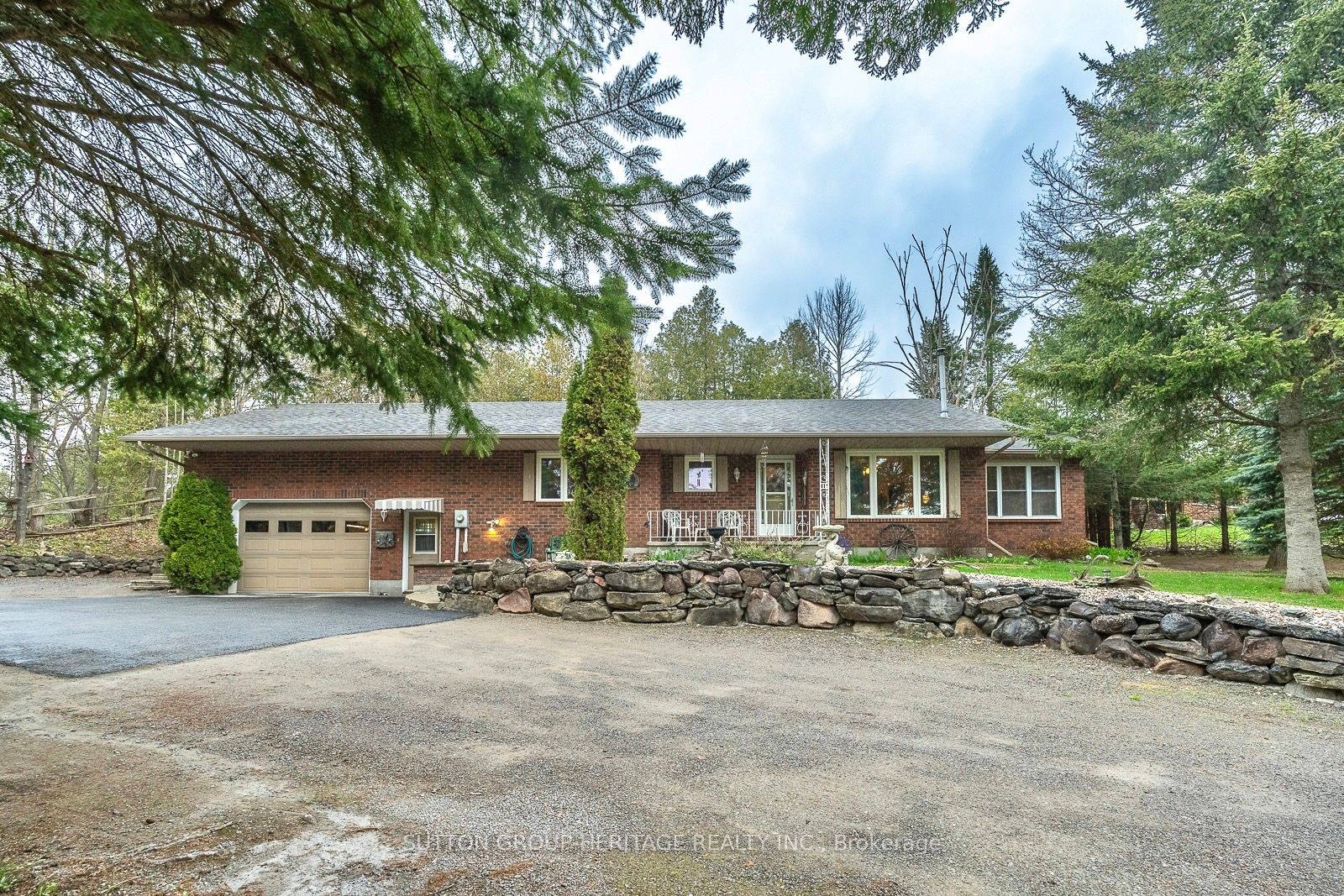 228 Pirates Glen Drive, Trent Lakes, ON K0M 1A0 photo 2