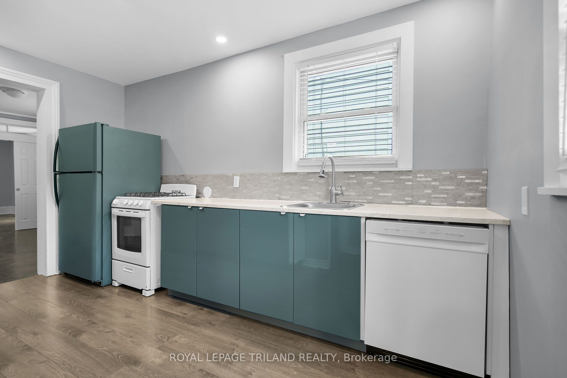 122 Centre Street 1, St. Thomas, ON N5R 2Z9 photo 2