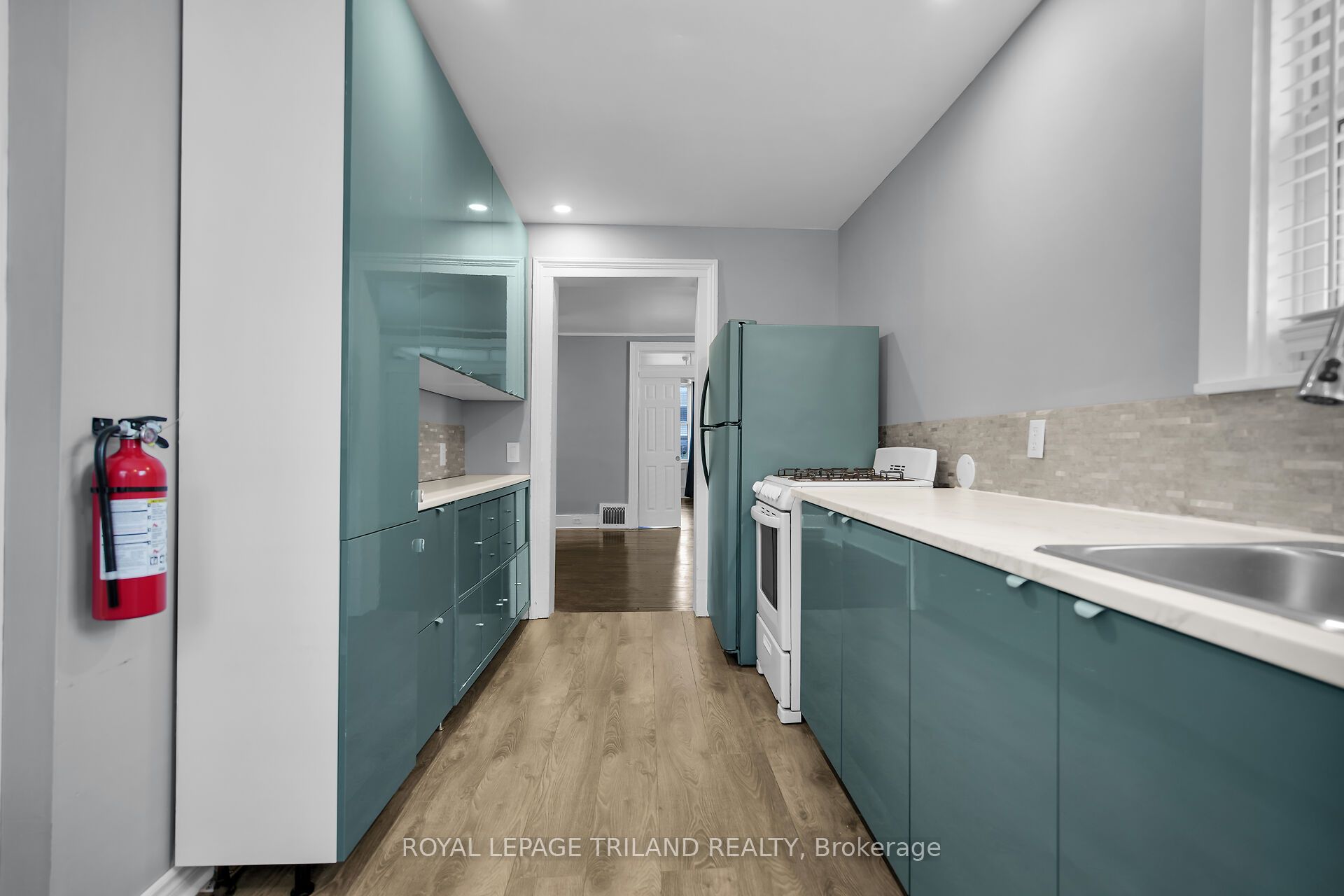 122 Centre Street 1, St. Thomas, ON N5R 2Z9 photo 4