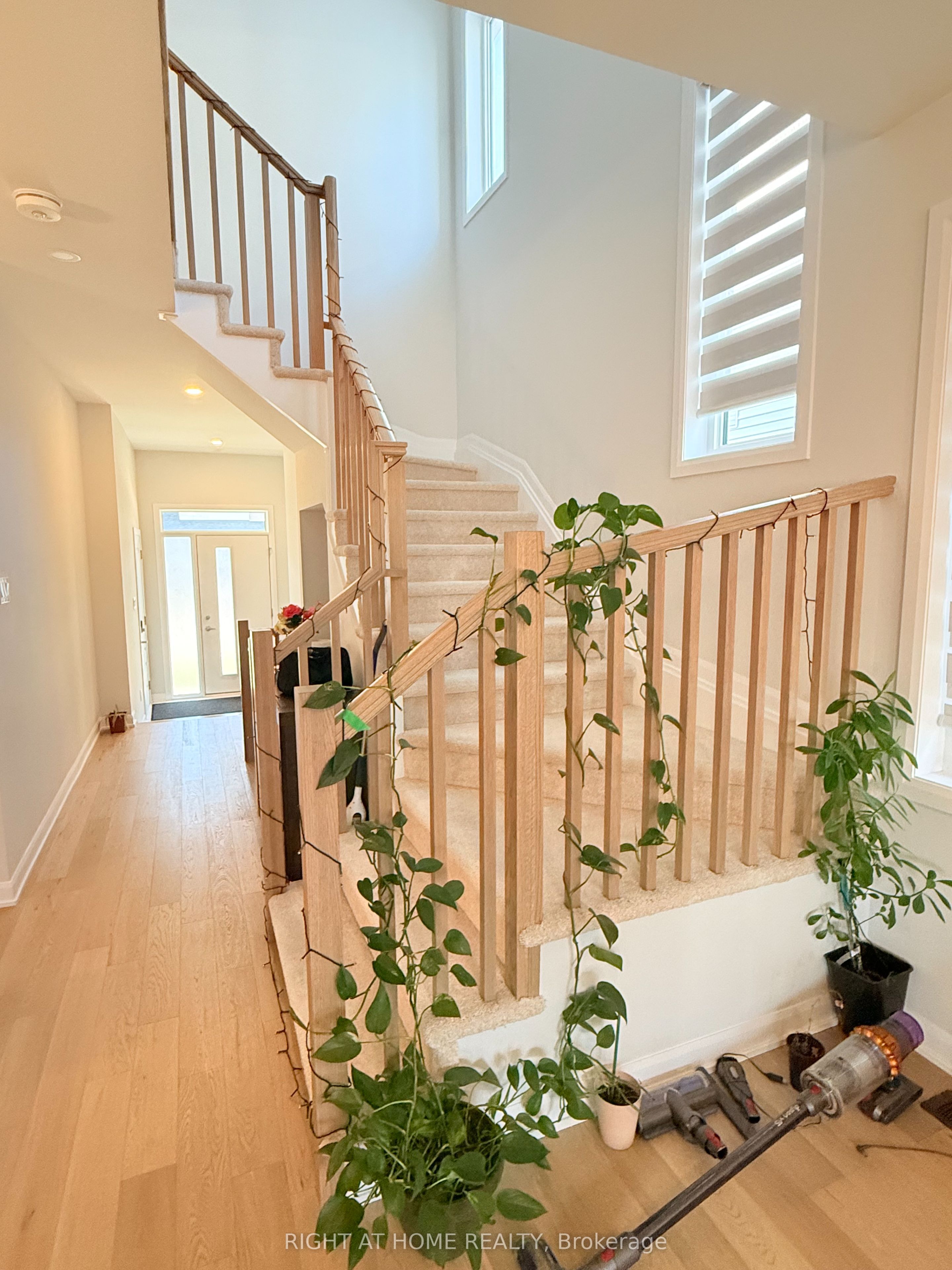 751 Fairline Row, Stittsville - Munster - Richmond, ON K2V 0V7 photo 5