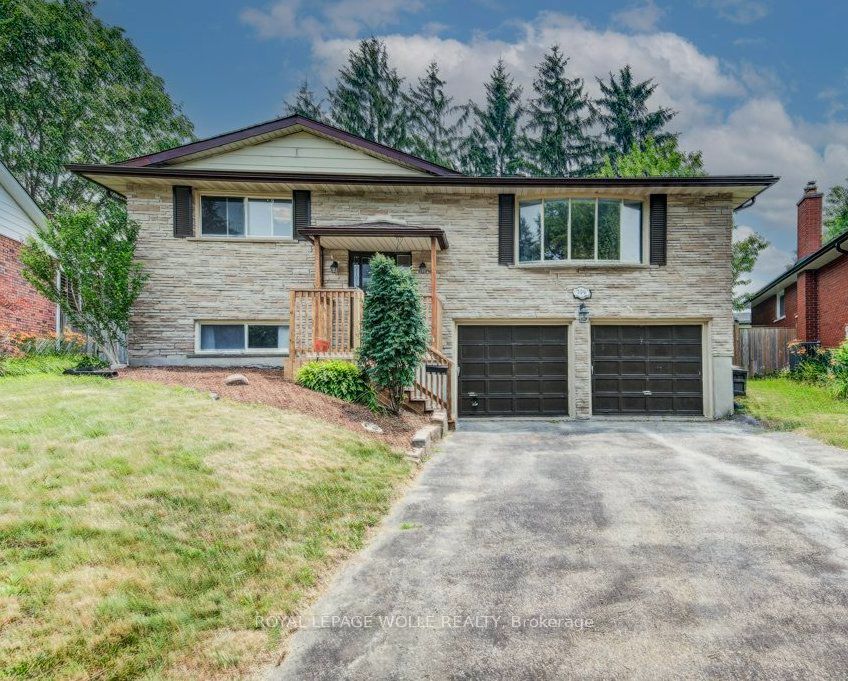 109 White Oak Place, Waterloo, ON N2V 1B2