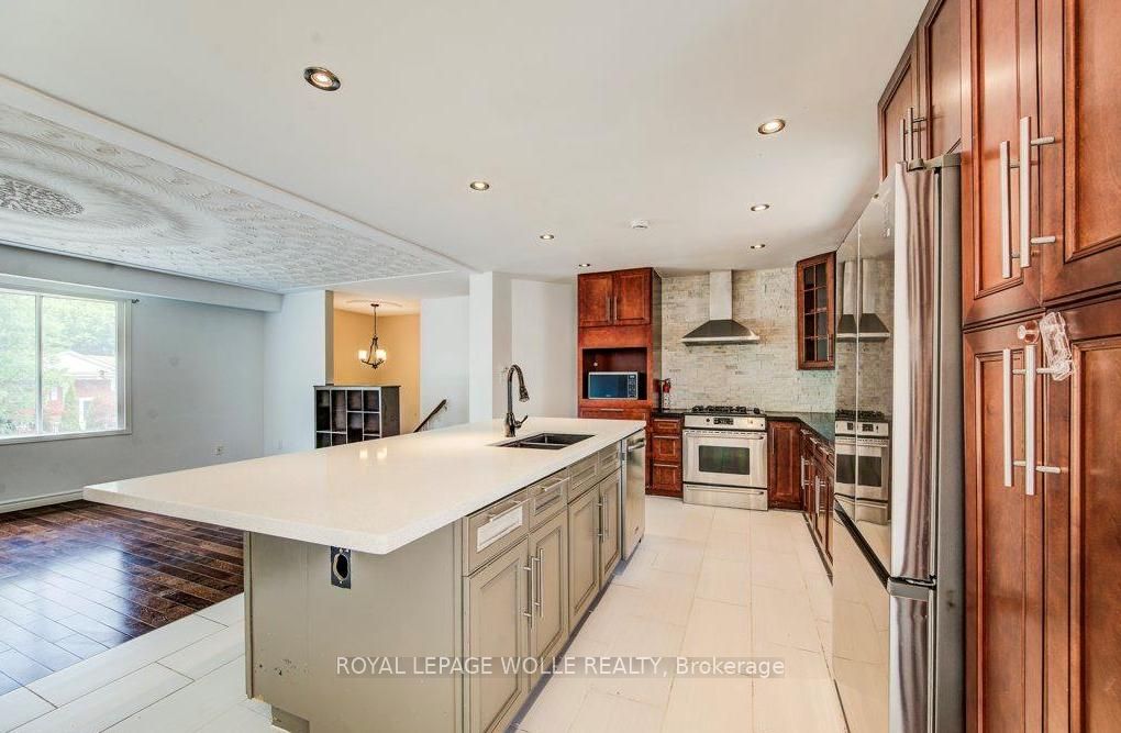 109 White Oak Place, Waterloo, ON N2V 1B2 photo 5