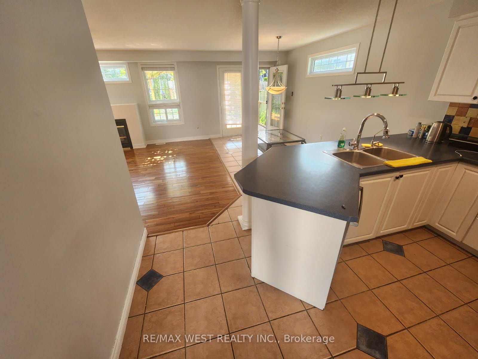 792 Butternut Avenue, Waterloo, ON N2V 2M3 photo 3