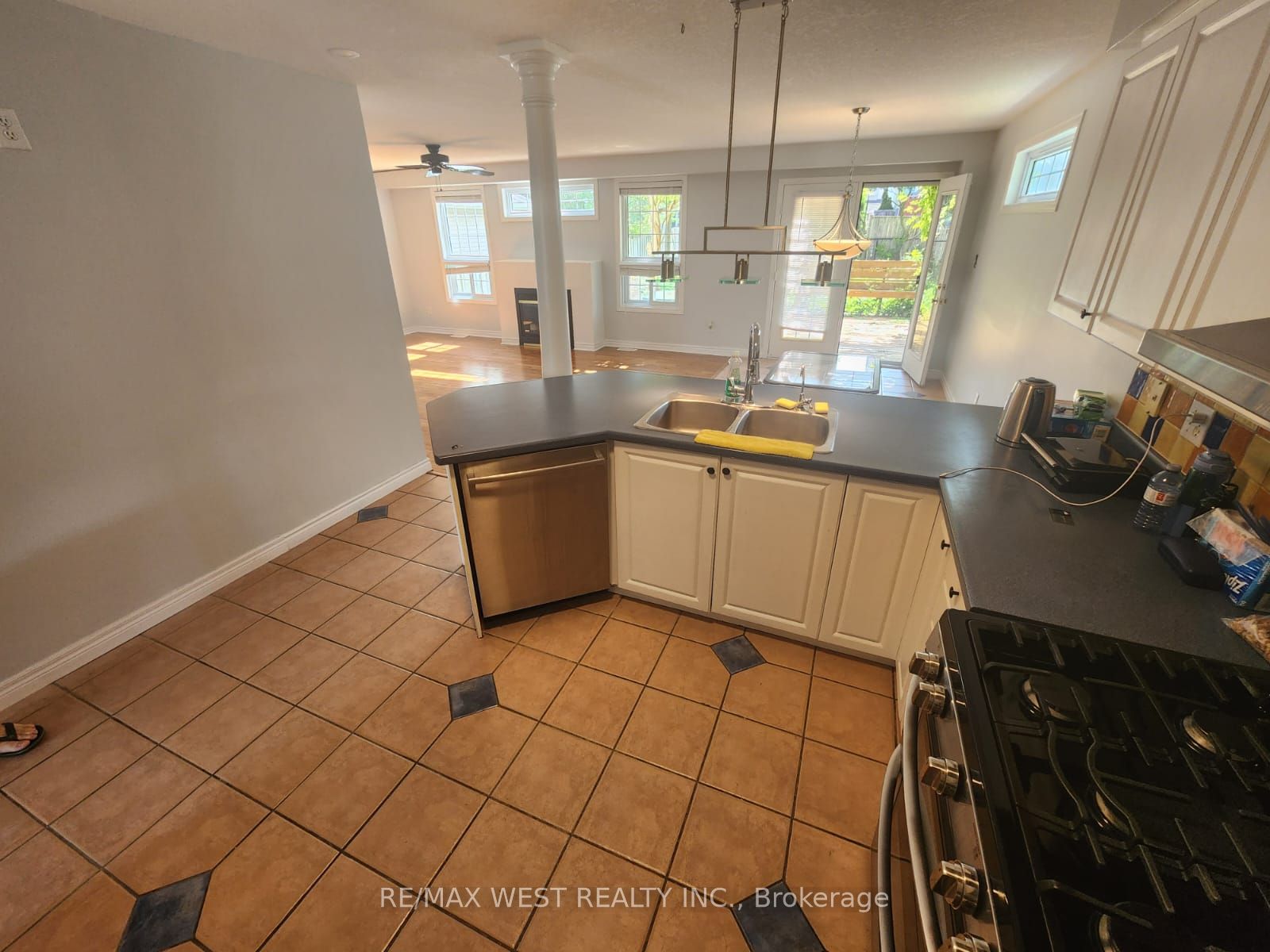 792 Butternut Avenue, Waterloo, ON N2V 2M3 photo 4