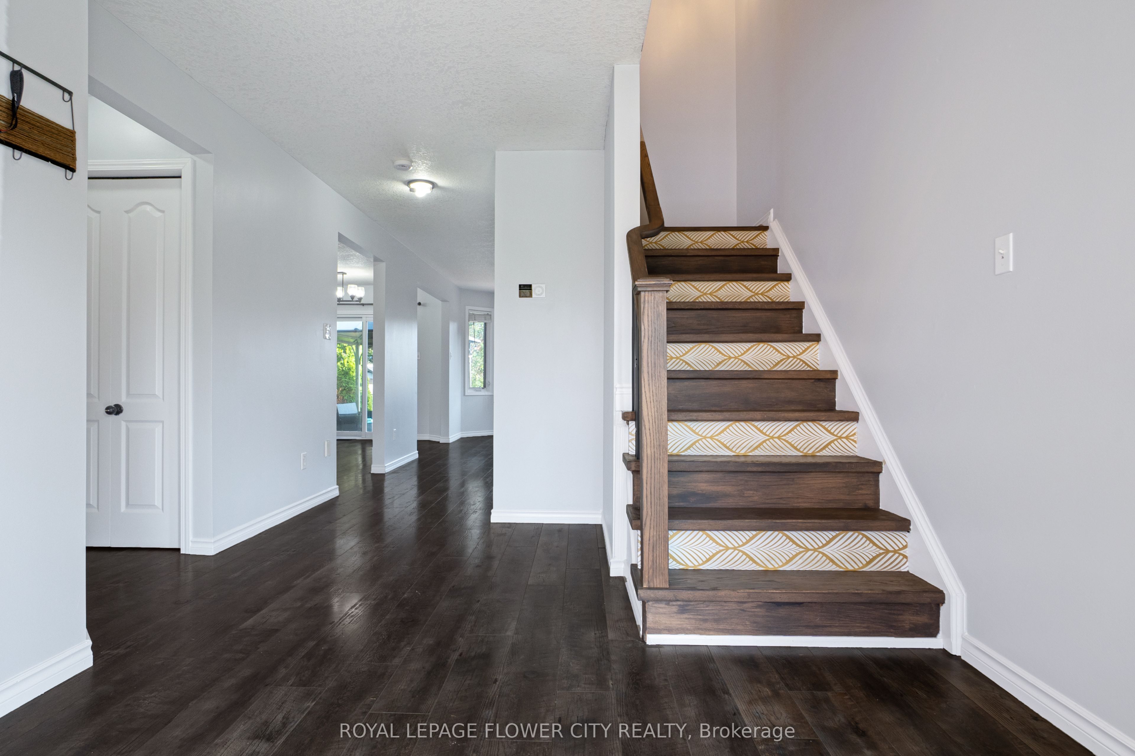 99 Windflower Drive, Kitchener, ON N2E 4B3 photo 5