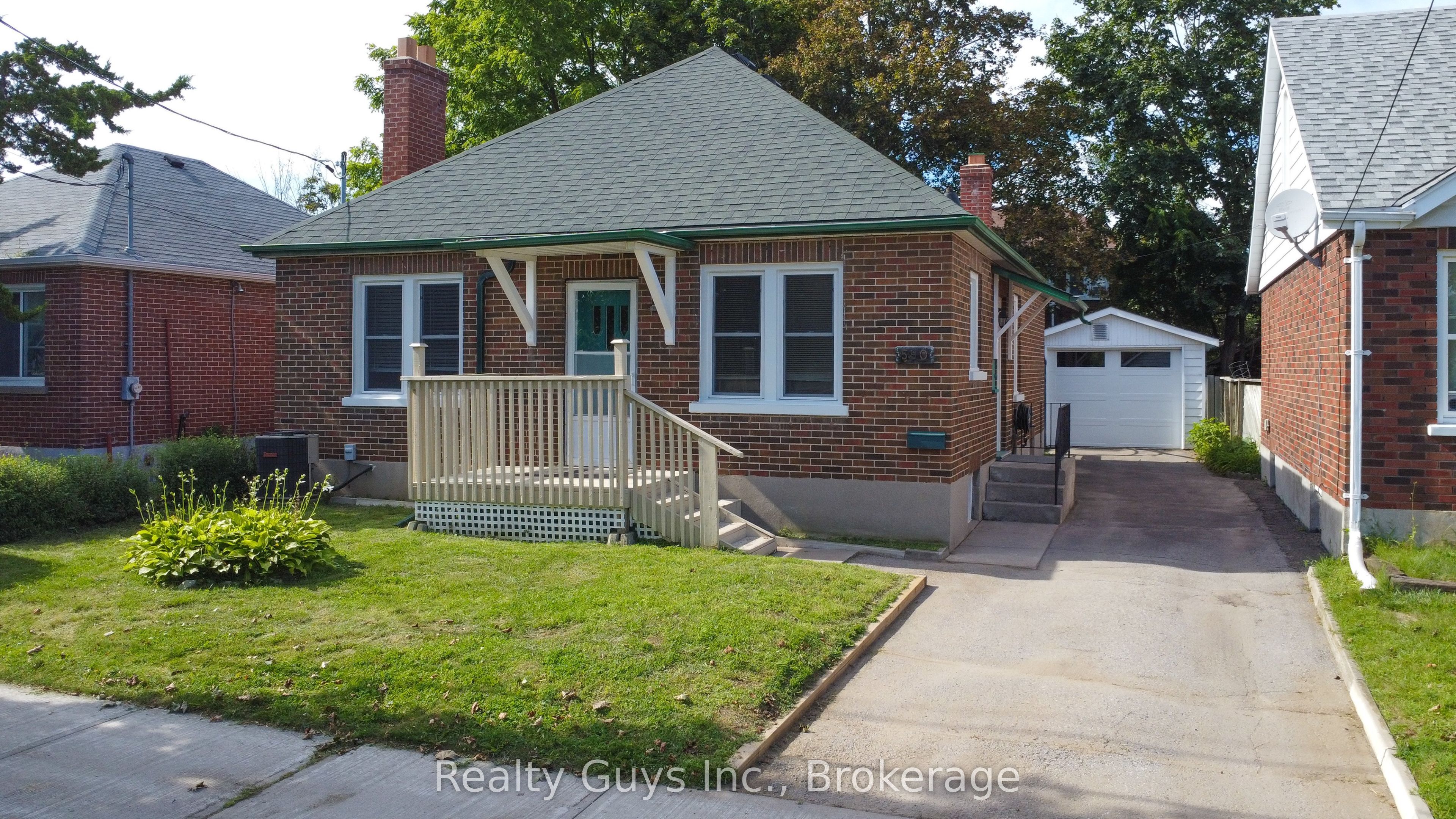 590 Mccannan Avenue, Peterborough, ON K9J 4J6