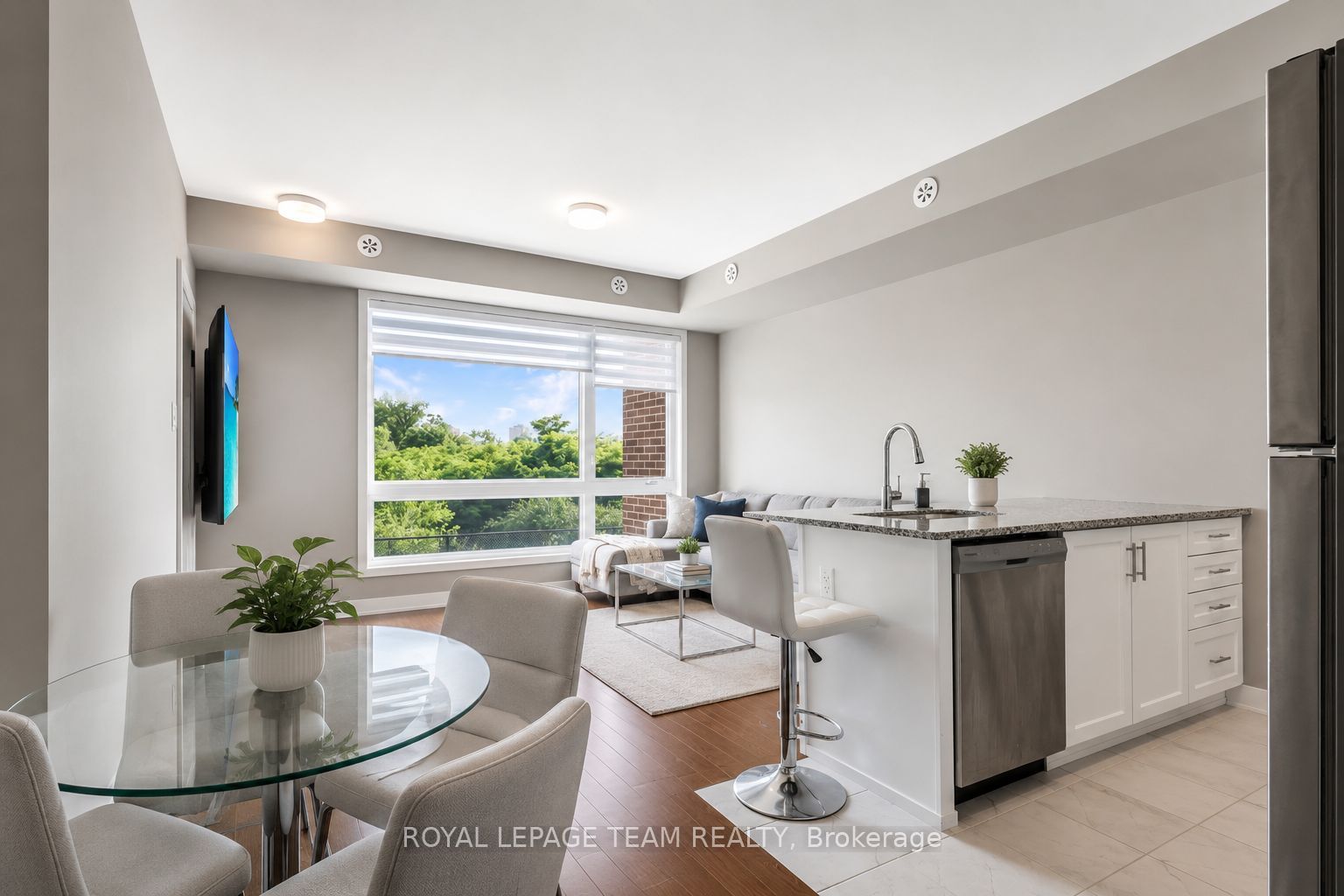 512 Mishi Private, Manor Park - Cardinal Glen and Area, ON K1K 5C5 photo 5