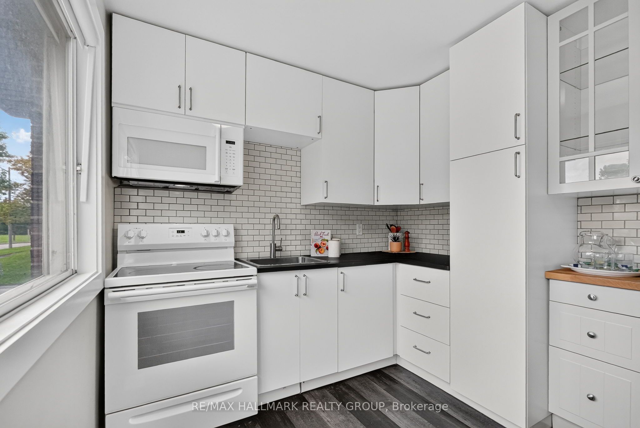 2998 Fairlea Crescent, Hunt Club - South Keys and Area, ON K1V 8T7 photo 5