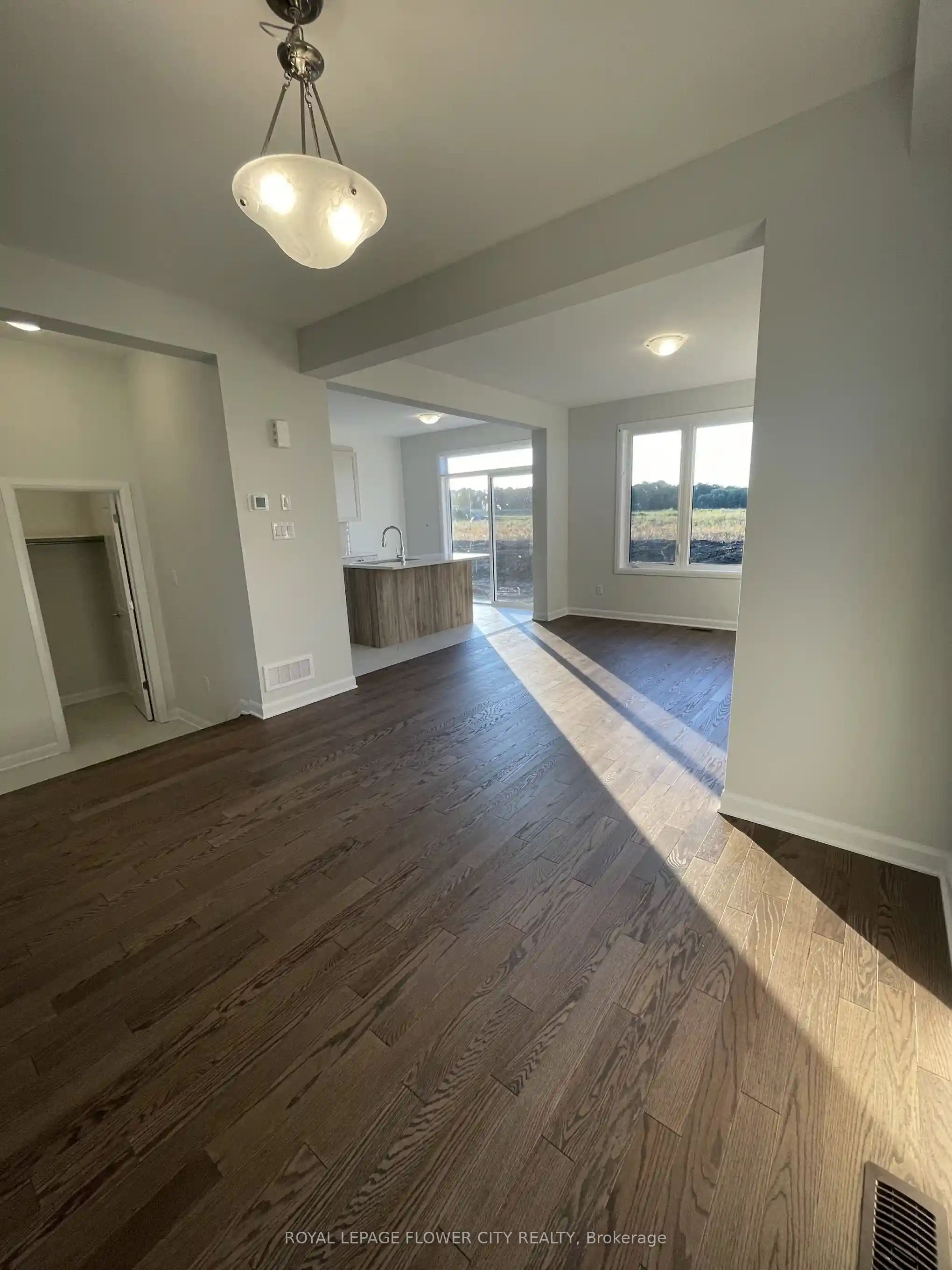 229 Elsie Macgill Walk, Kanata, ON K2W 0L5 photo 5