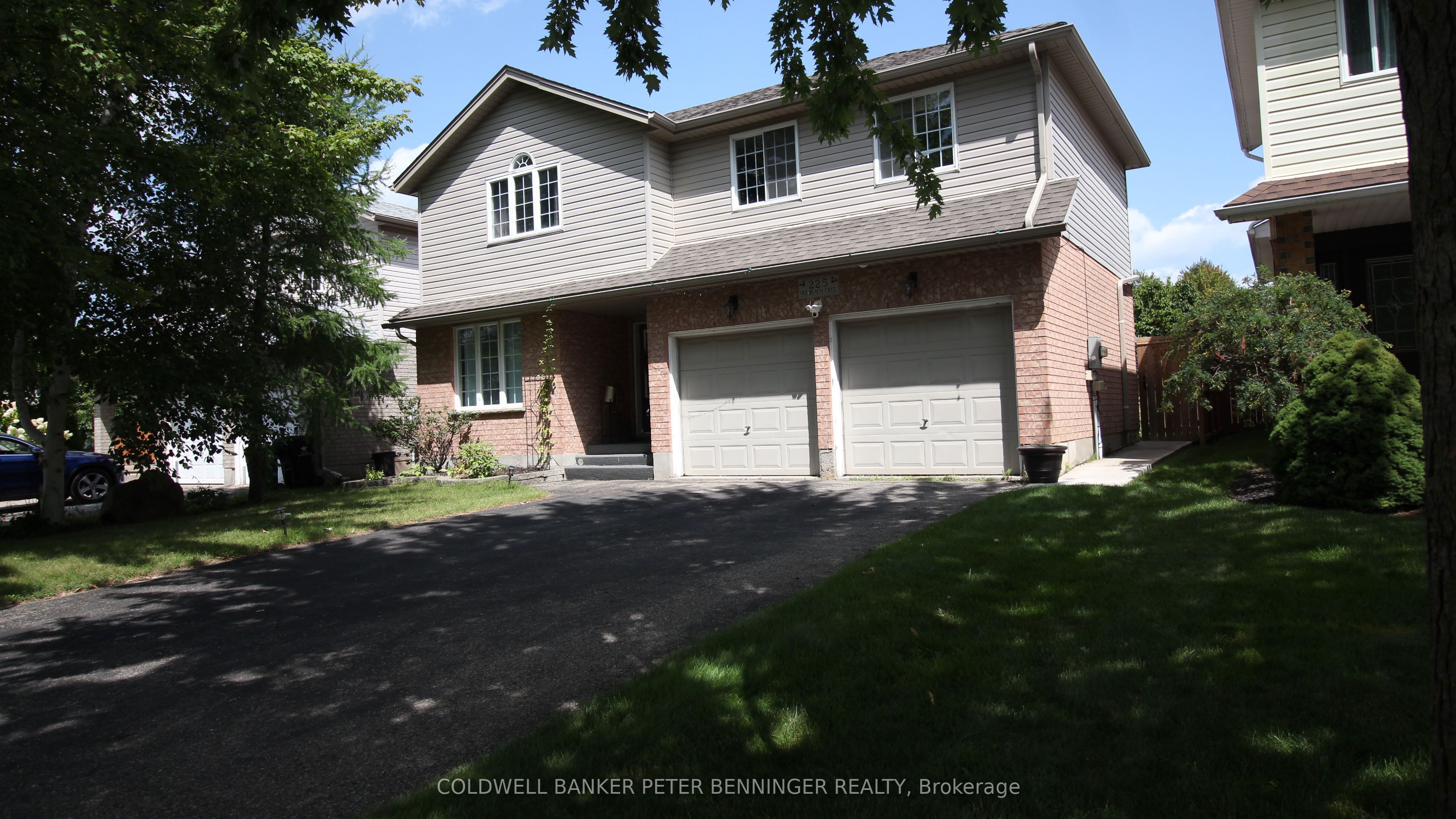 225 Holbeach Crescent, Waterloo, ON N2J 4Y7 photo 3