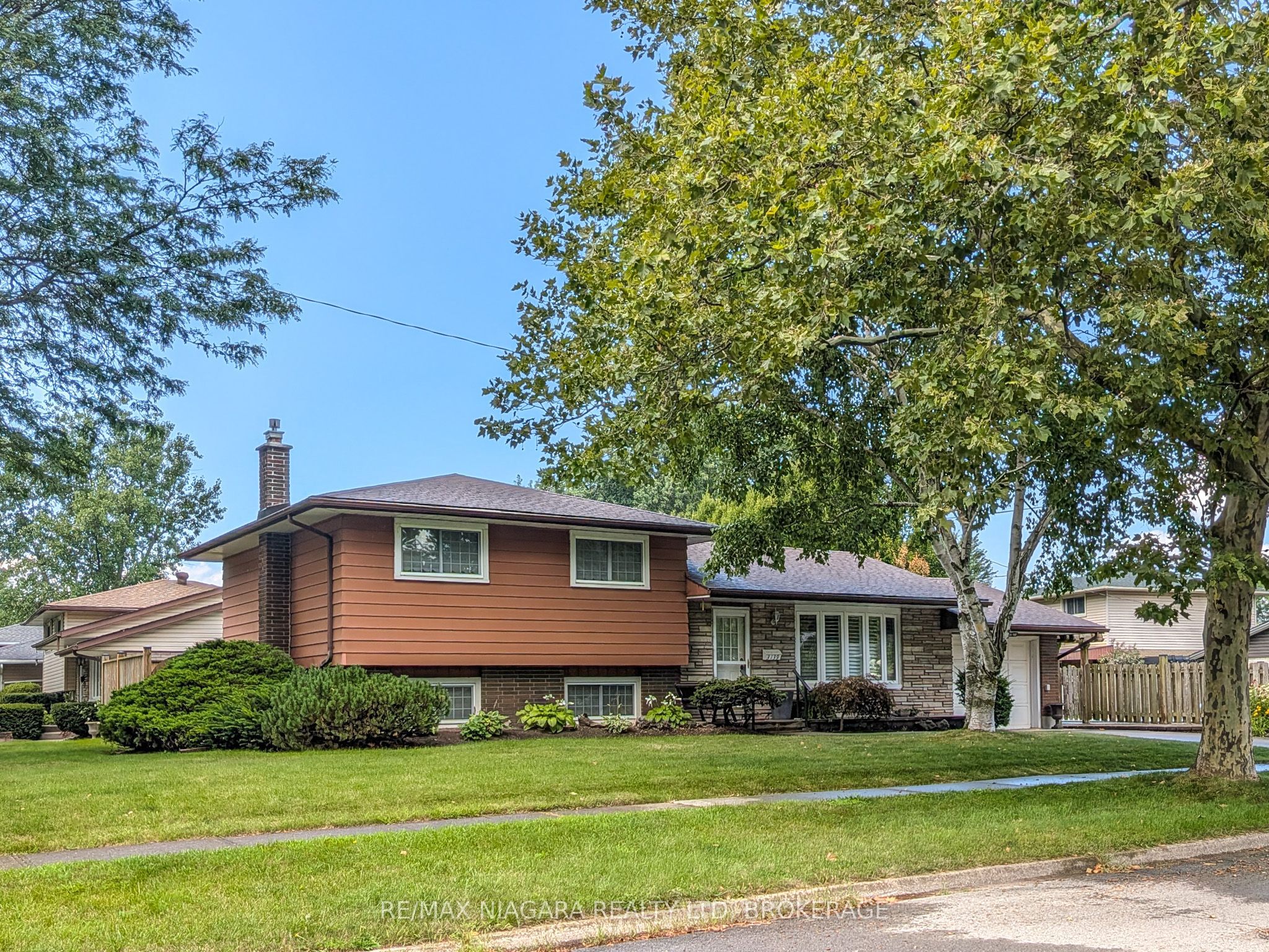 3139 Chipman Crescent, Niagara Falls, ON L2G 6M6 photo 2
