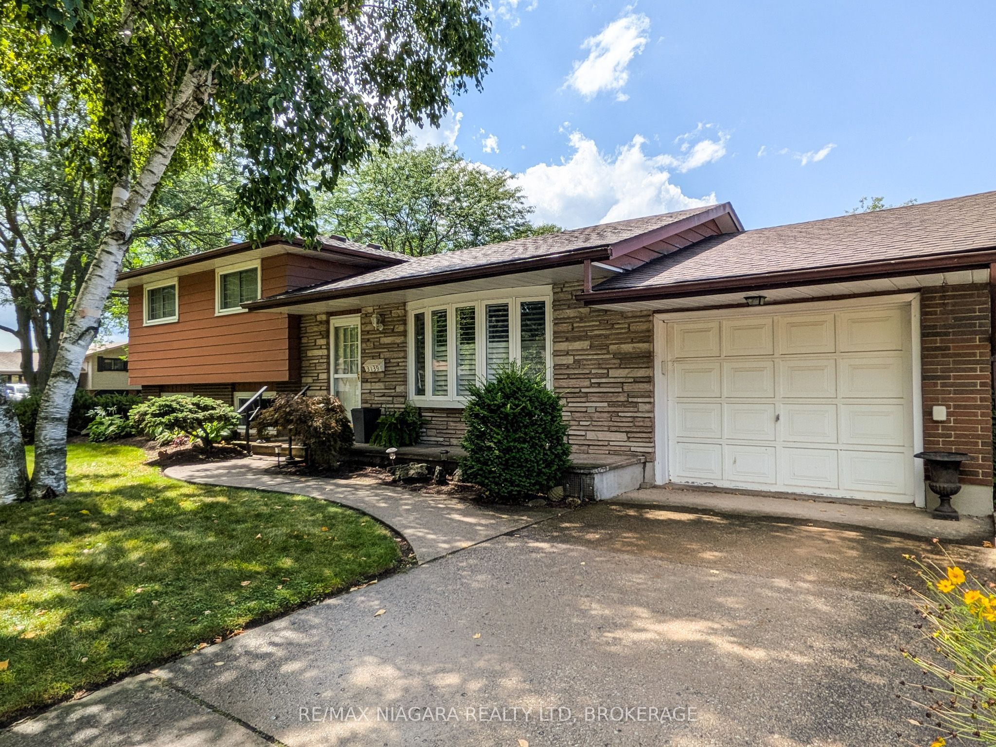 3139 Chipman Crescent, Niagara Falls, ON L2G 6M6 photo 3