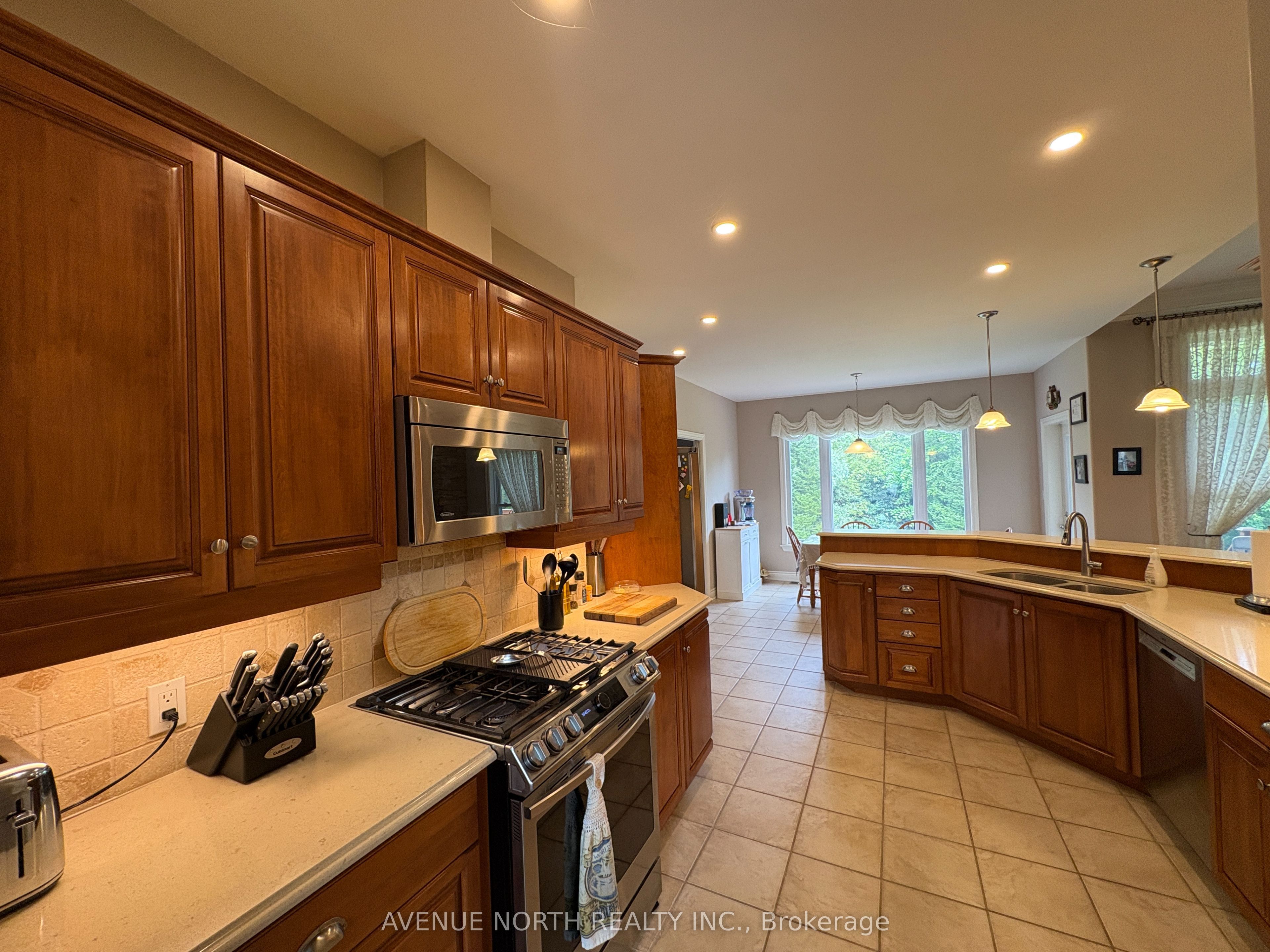 6746 Waterside Court, Greely - Metcalfe - Osgoode - Vernon and Area, ON K4P 1P8 photo 5