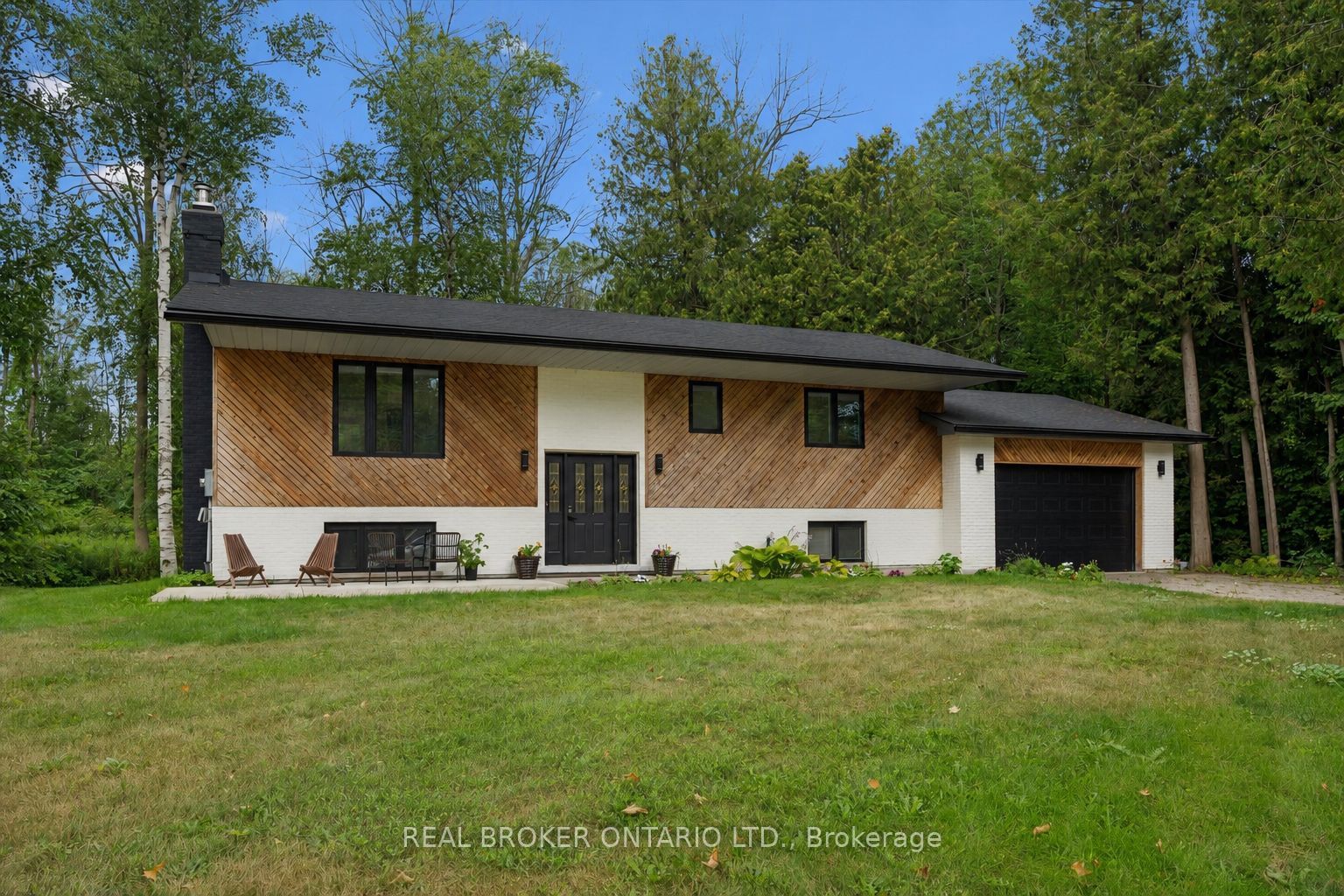 27 Dawson Drive, Kincardine, ON N2Z 2X6
