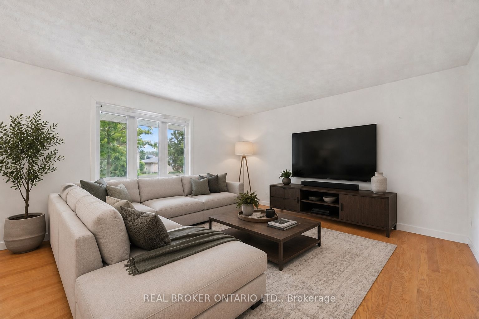 27 Dawson Drive, Kincardine, ON N2Z 2X6 photo 2