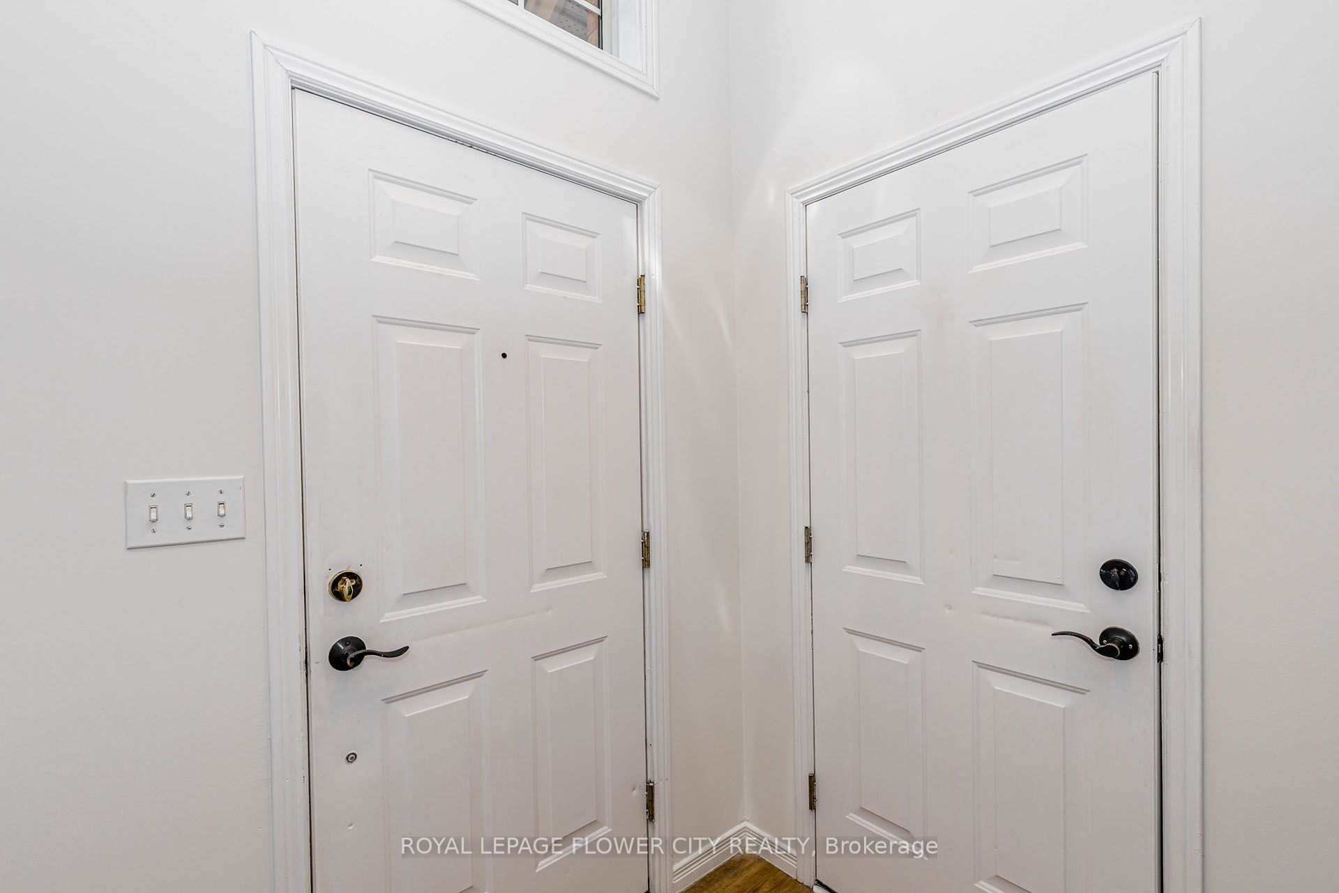 47 Queensway Drive, Strathroy-Caradoc, ON N7G 4M2 photo 5