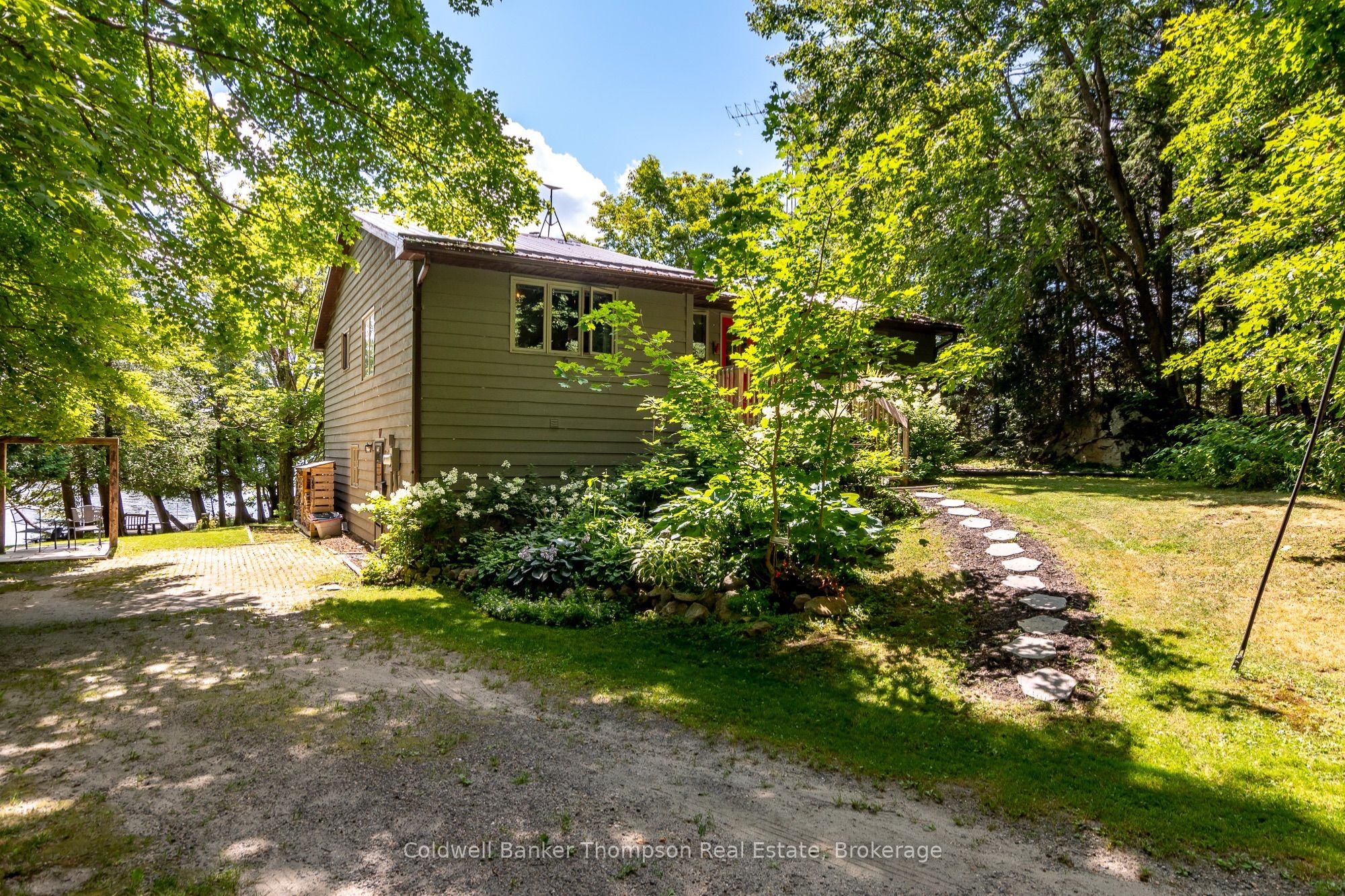 286 Holden Road, Magnetawan, ON P0A 1C0 photo 3