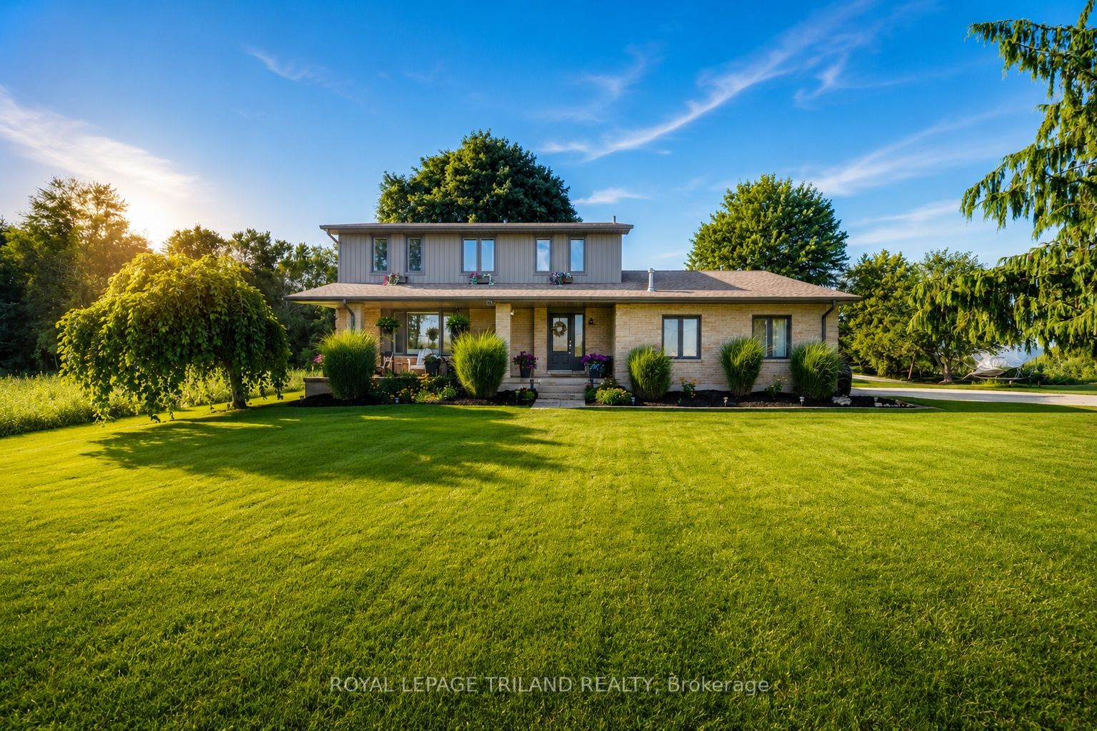 2612 Trafalgar Street, London East, ON N6M 1G9
