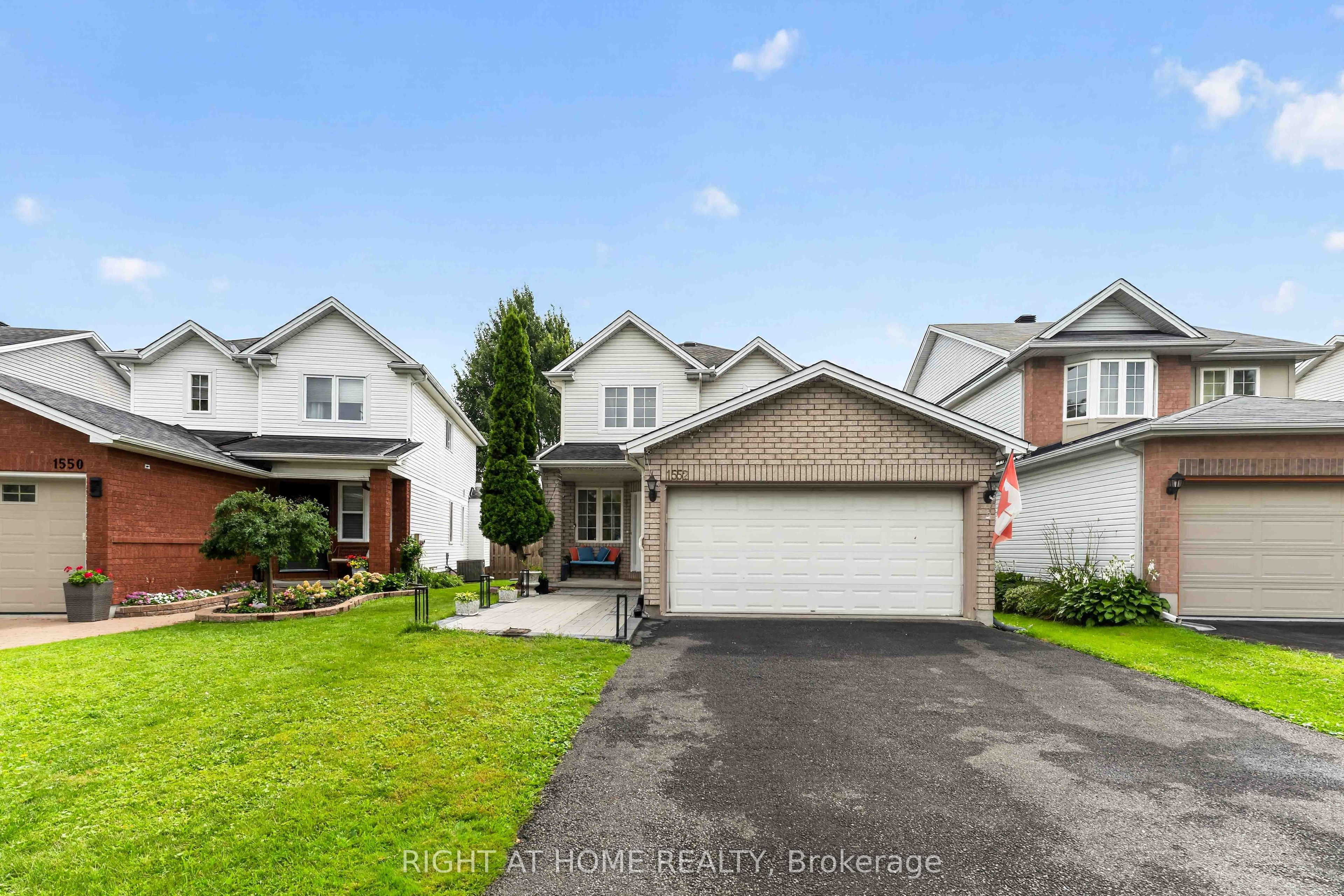 1552 STOJKO Street, Orleans - Cumberland and Area, ON K4A 4A1 photo 2