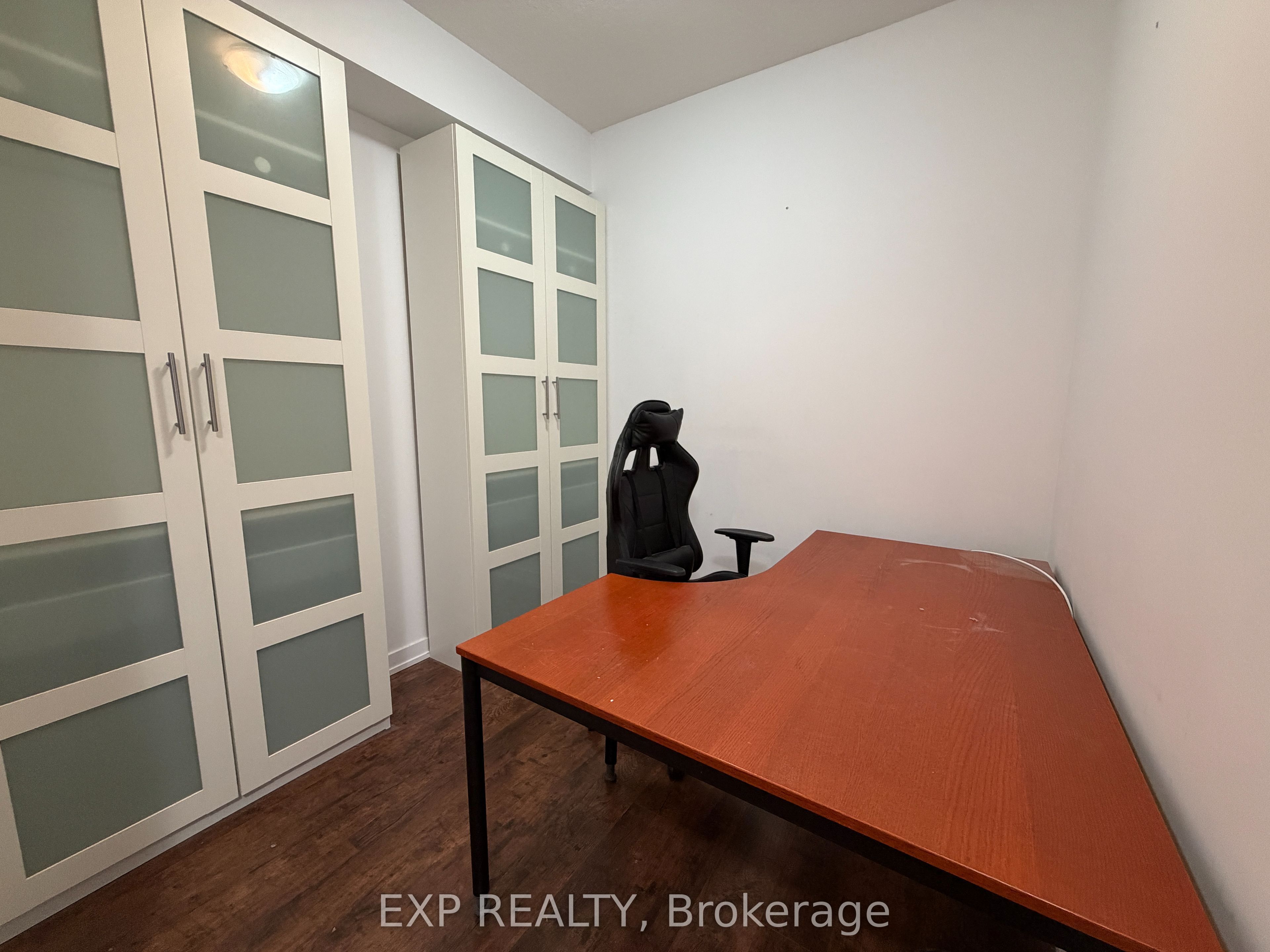 81 Robinson Street 601, Hamilton, ON L8P 0B9 photo 4