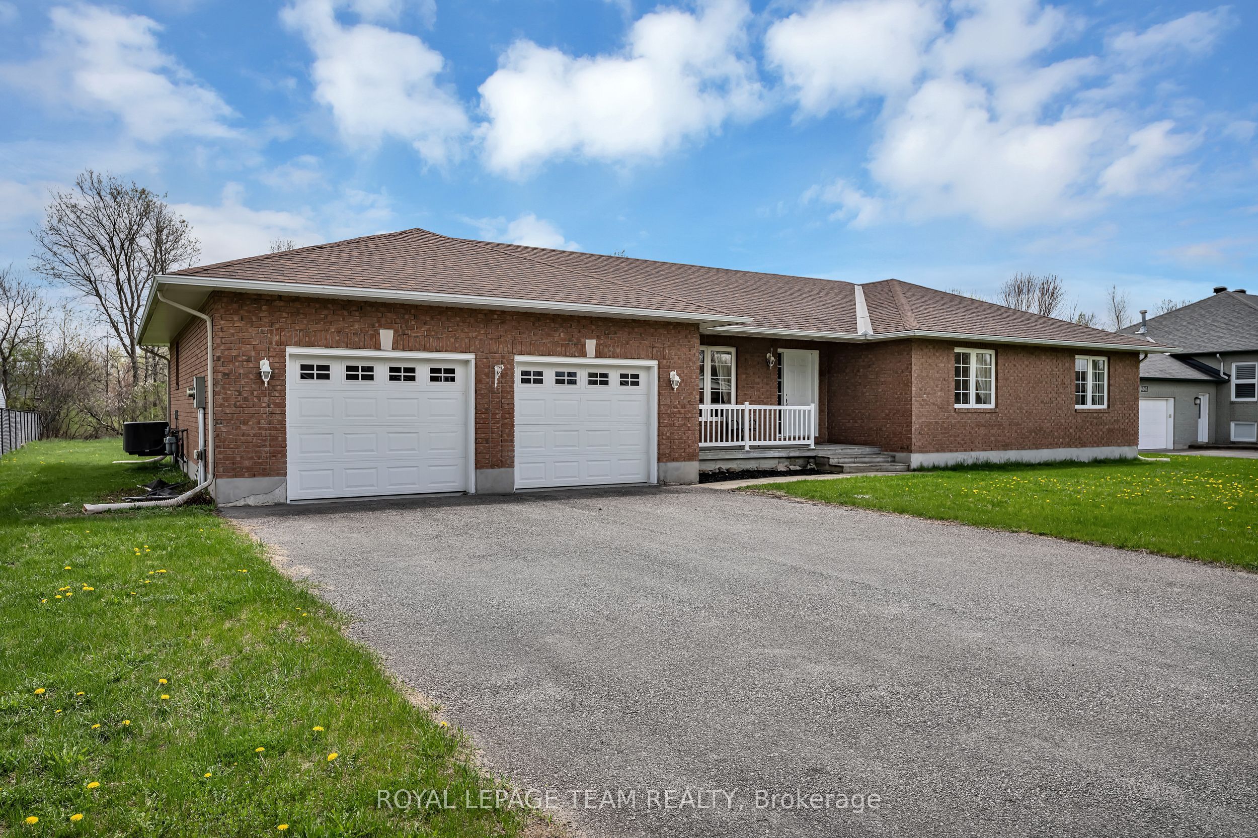 6668 Tommary Drive, Greely - Metcalfe - Osgoode - Vernon and Area, ON K4P 1G8 photo 3