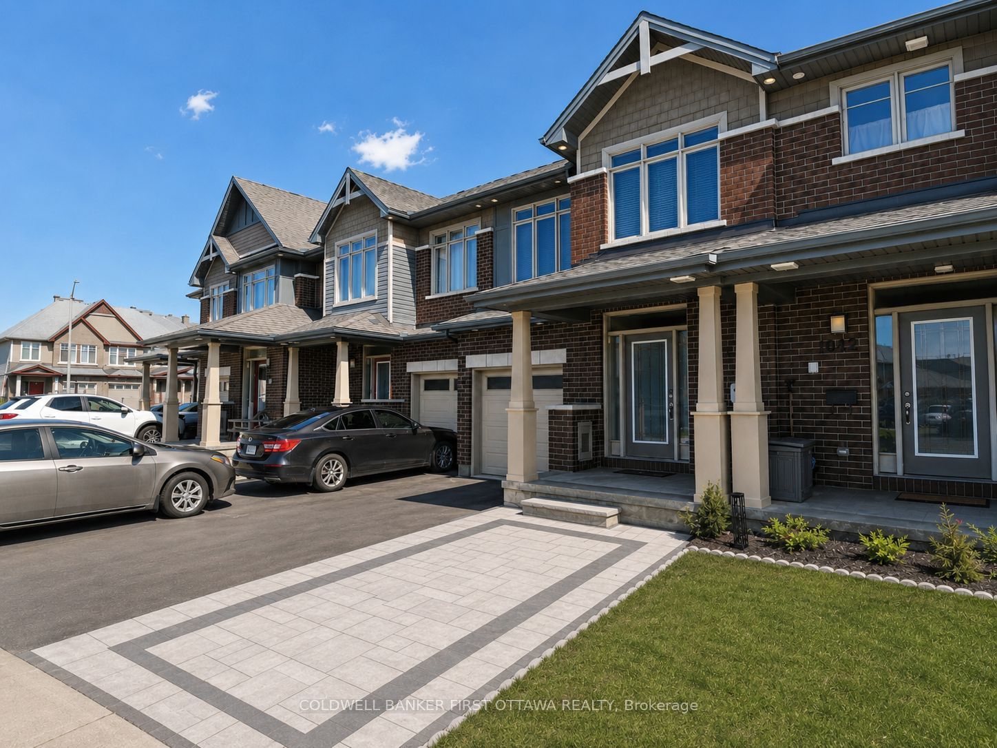 1042 Cobble Hill Drive, Barrhaven, ON K2J 0J7 photo 2