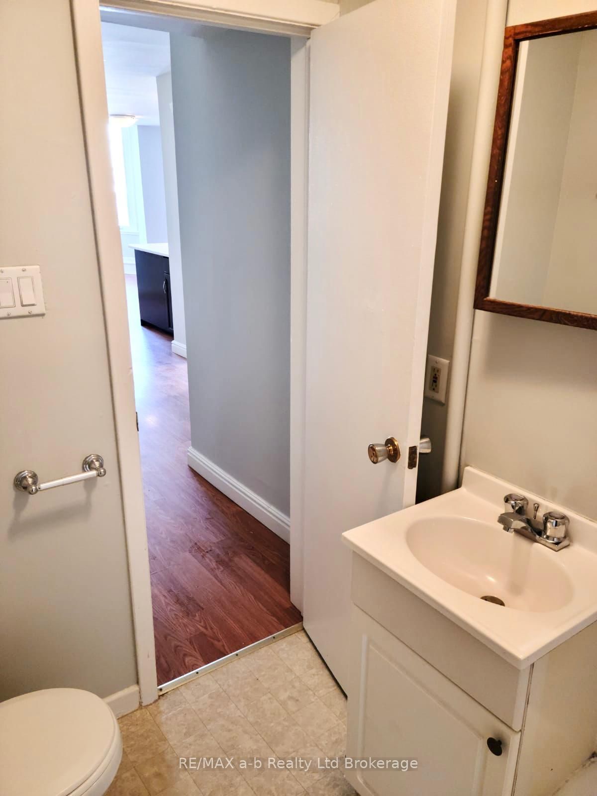 26 Stanley Street 3, London South, ON N6C 1B1 photo 4