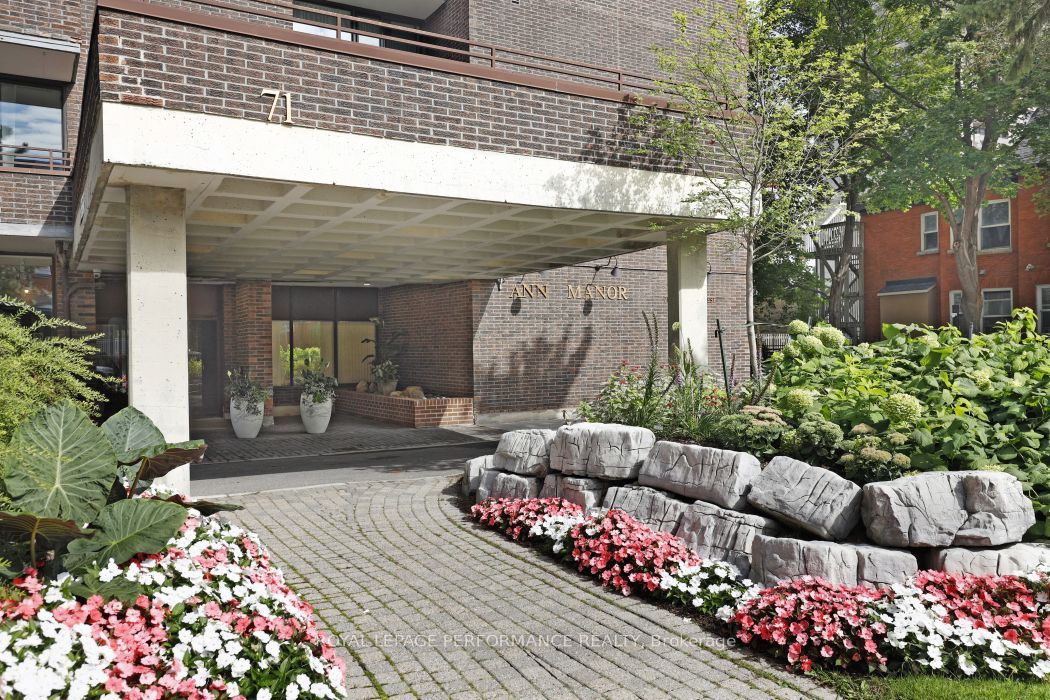 71 Somerset Street W 1801, Ottawa Centre, ON K2P 2G2 photo 4