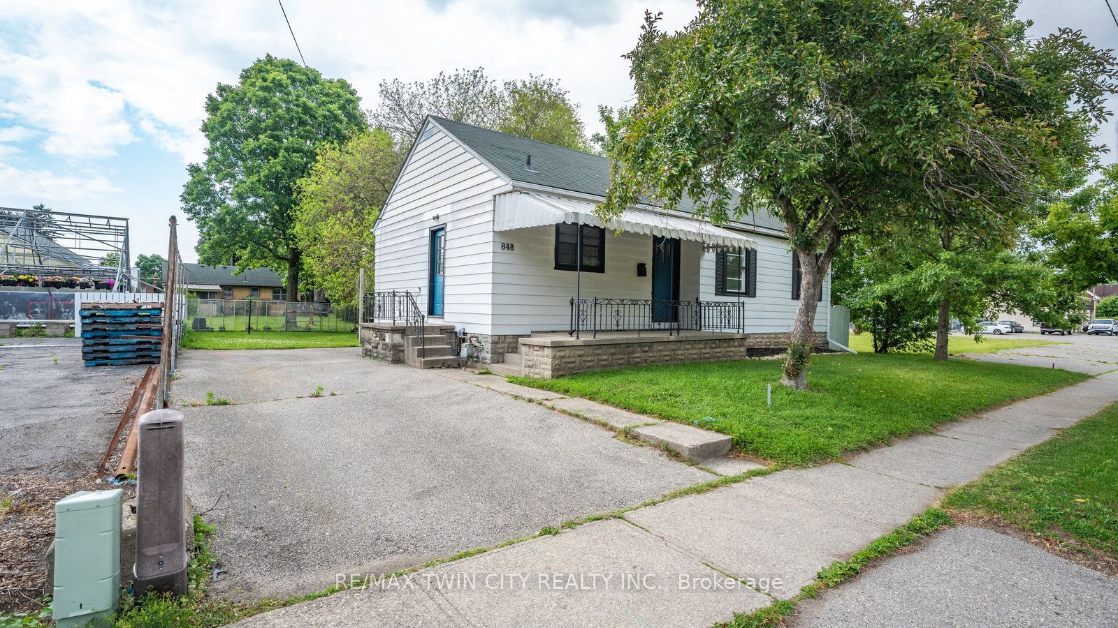 848 Colborne Street E, Brantford, ON N3S 3S9