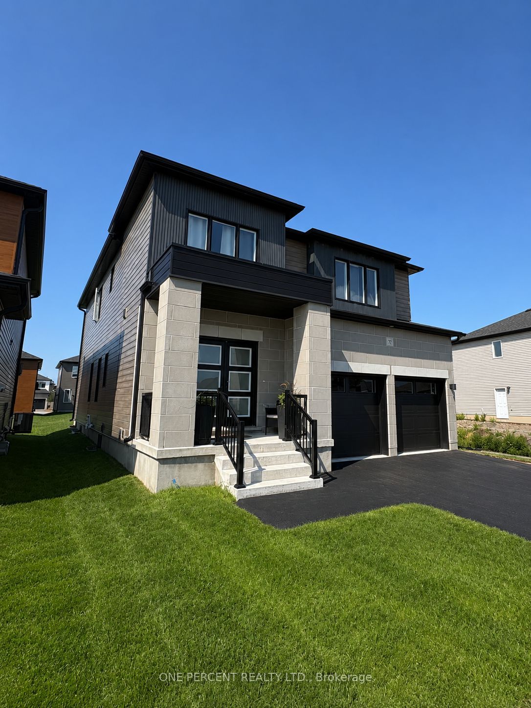 72 Dusenbury Drive, Loyalist, ON K0H 2H0
