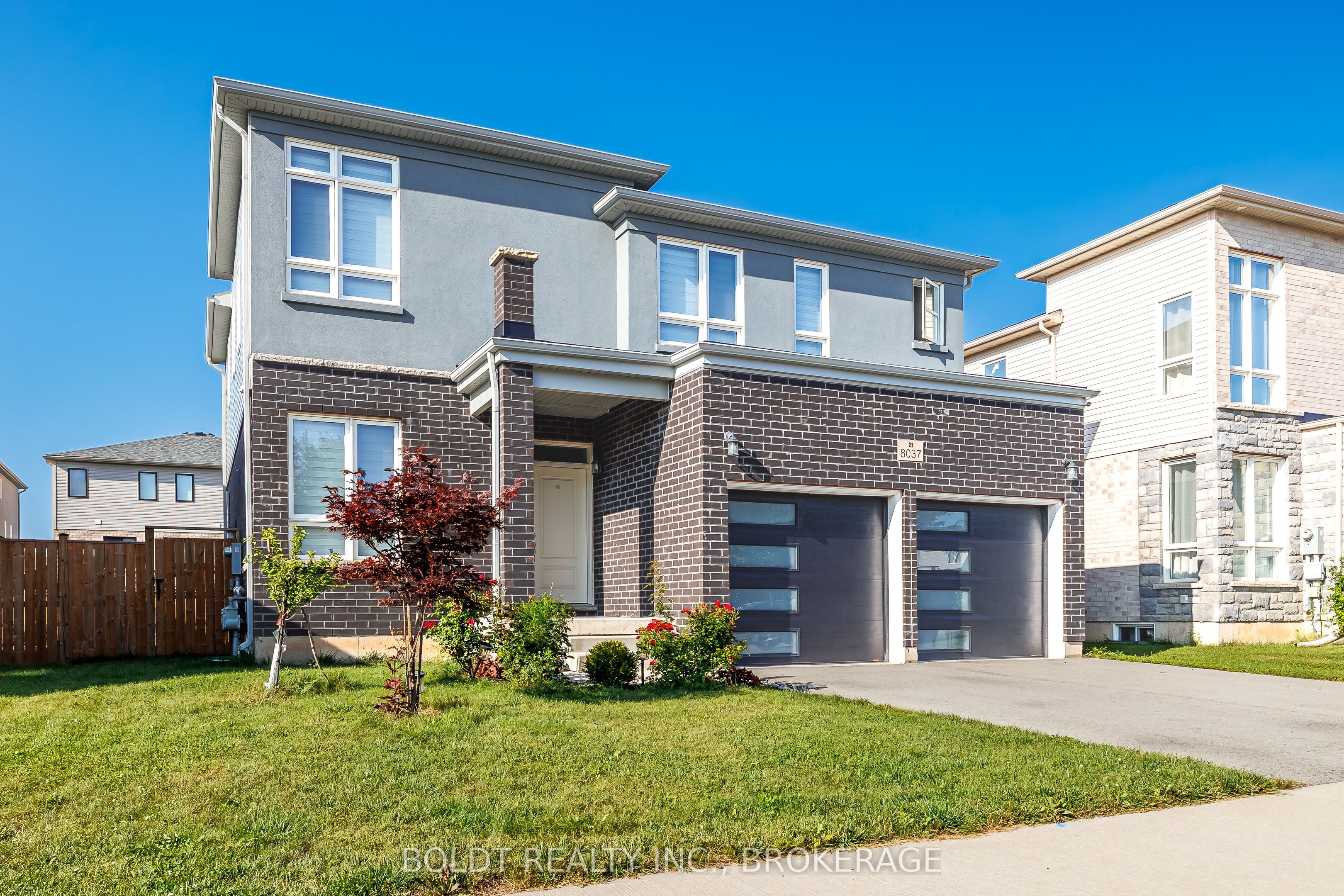 8037 Brookside Drive, Niagara Falls, ON L2H 3T9 photo 3