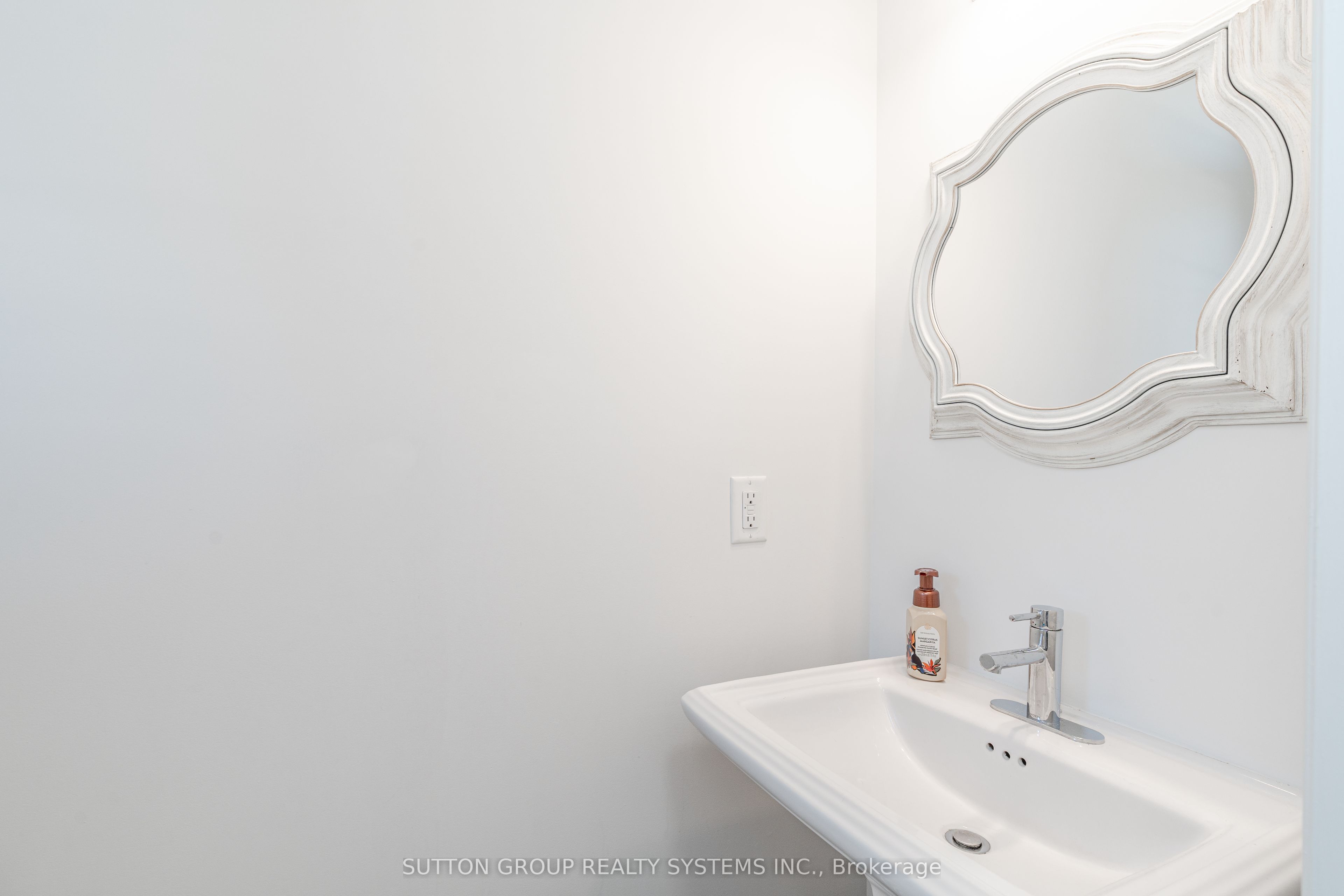 4008 Crown Street, Lincoln, ON L3J 0S3 photo 5