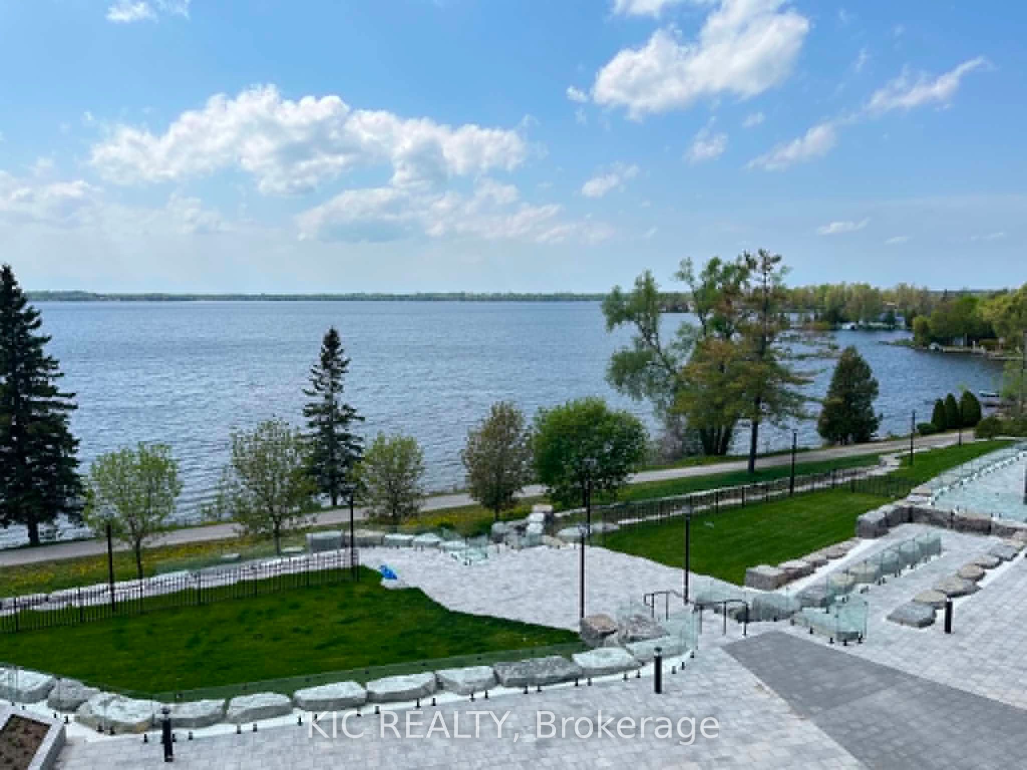 99 Louisa Street 302, Kawartha Lakes, ON K0M 1N0 photo 5