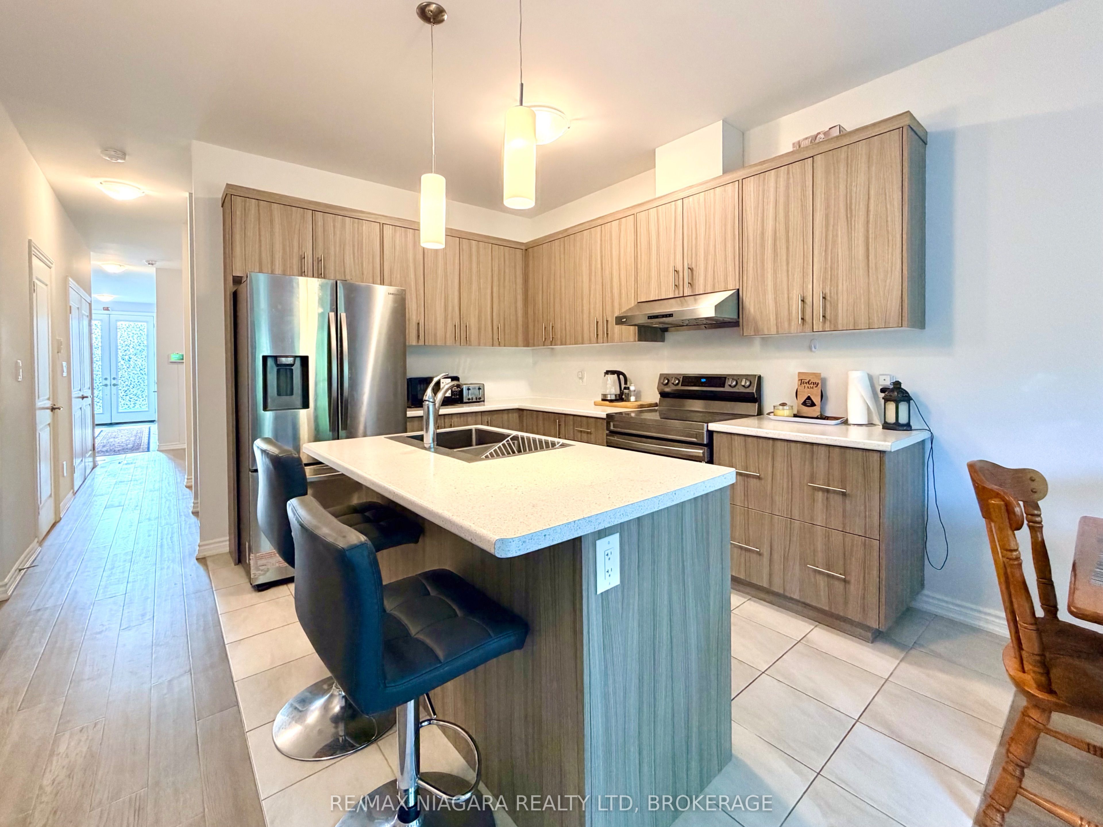237 Louise Street Main, Welland, ON L3B 0H8 photo 5
