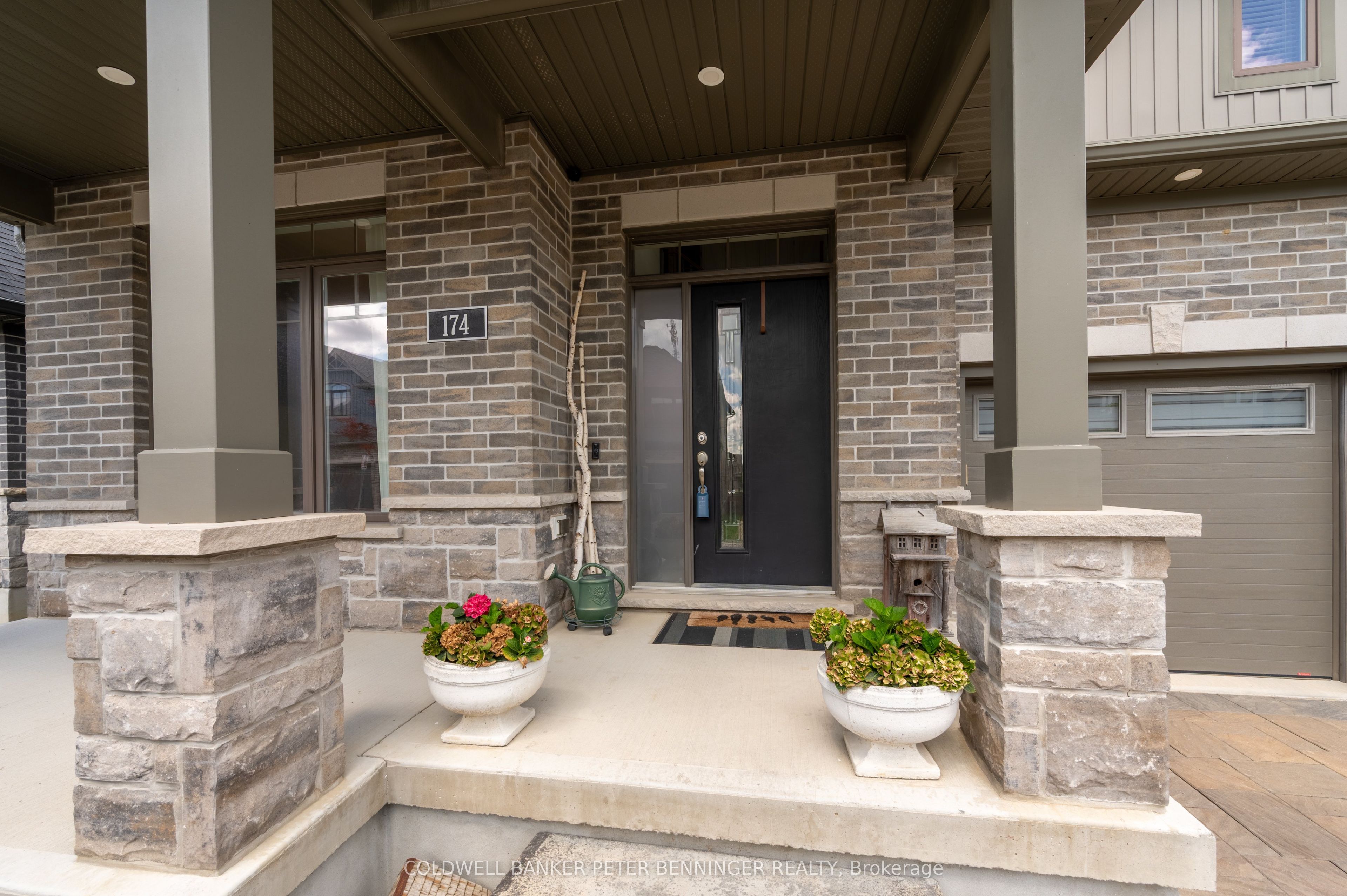 1061 Eagletrace Drive 174, London North, ON N6G 0T3 photo 2