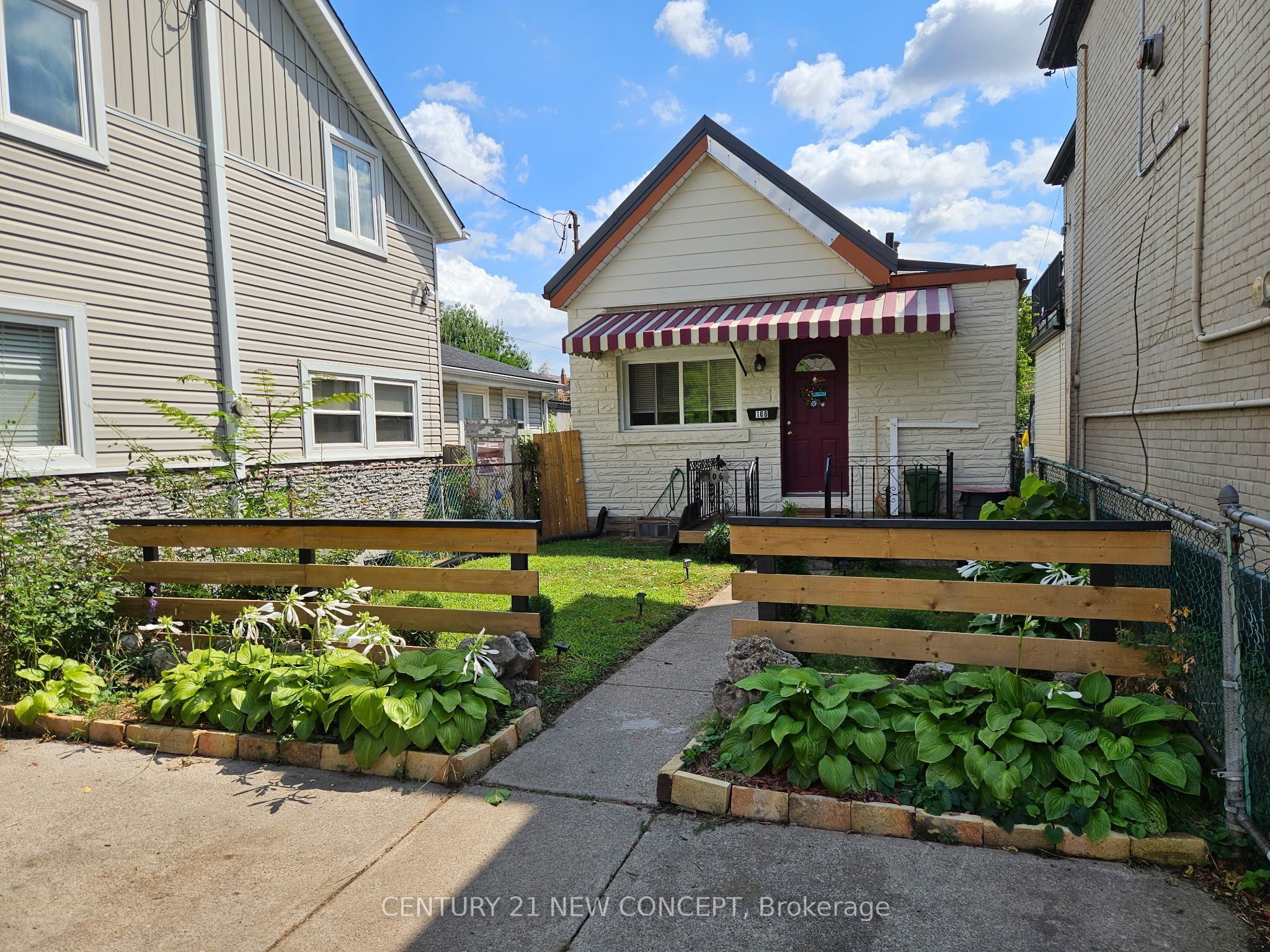 106 Emerald Street N, Hamilton, ON L8L 5K4 photo 2