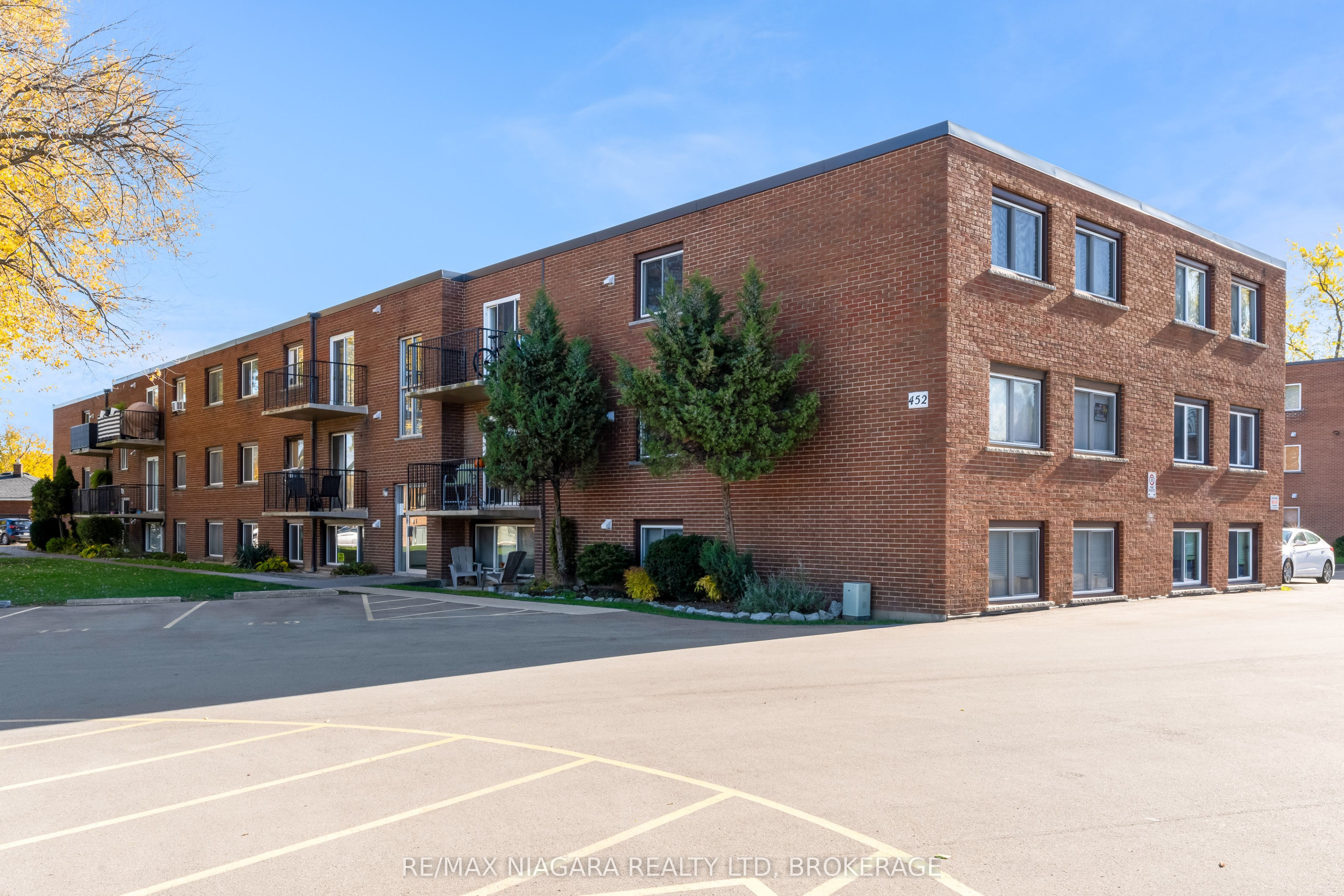 452 Carlton Street 25, St. Catharines, ON L2M 4X1 photo 2