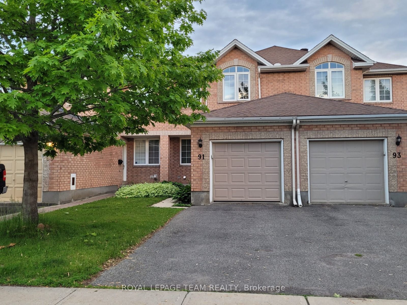 91 Scout Street, Carlington - Central Park, ON K2C 4C9